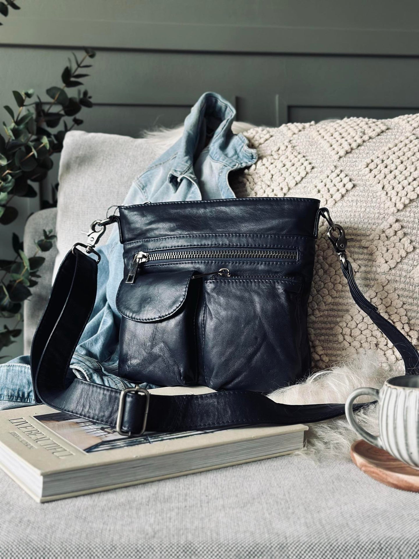 Crossbody NAVY - Ultra weich
