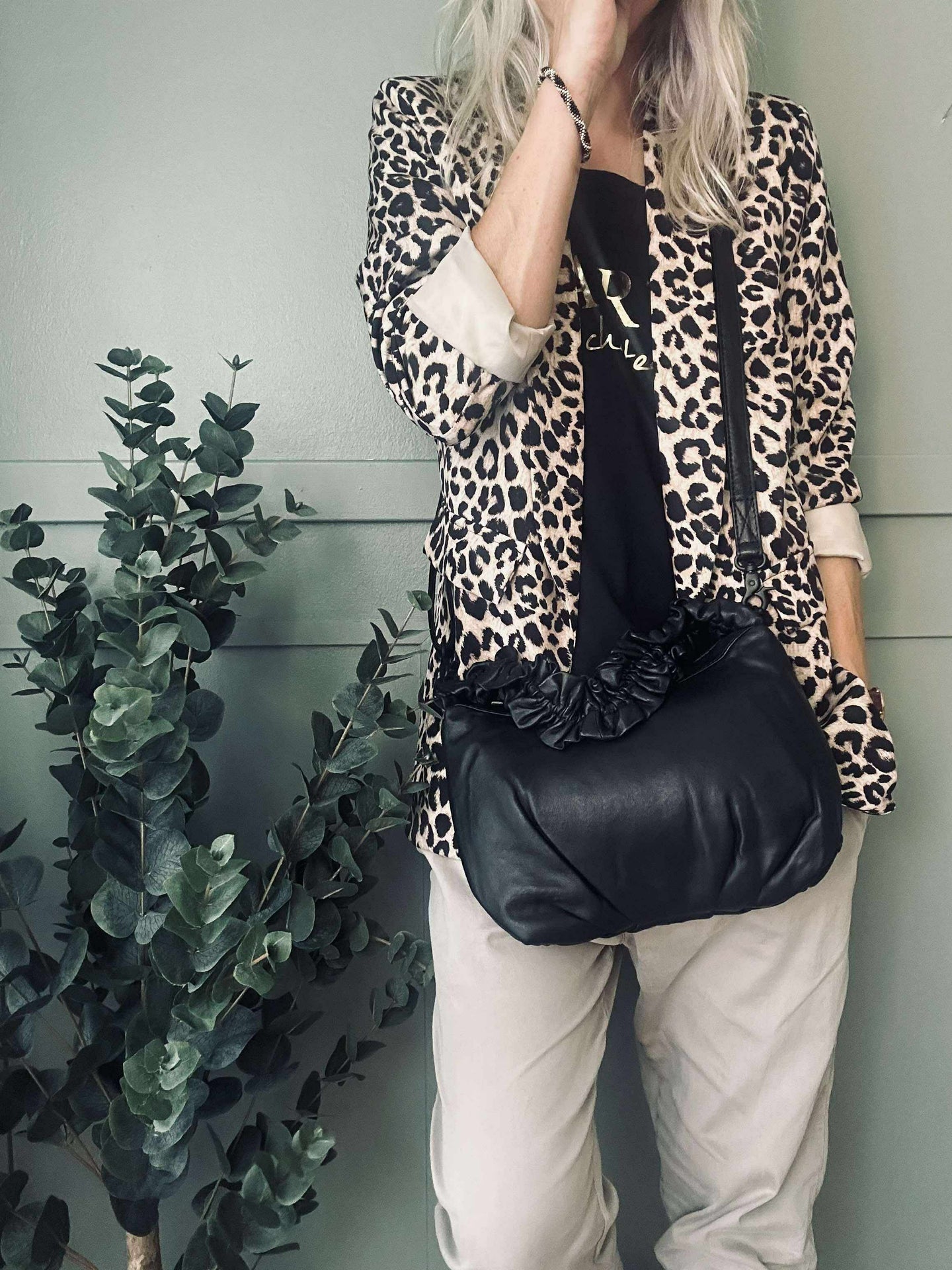 Crossbody in hochwertiger Lederqualität