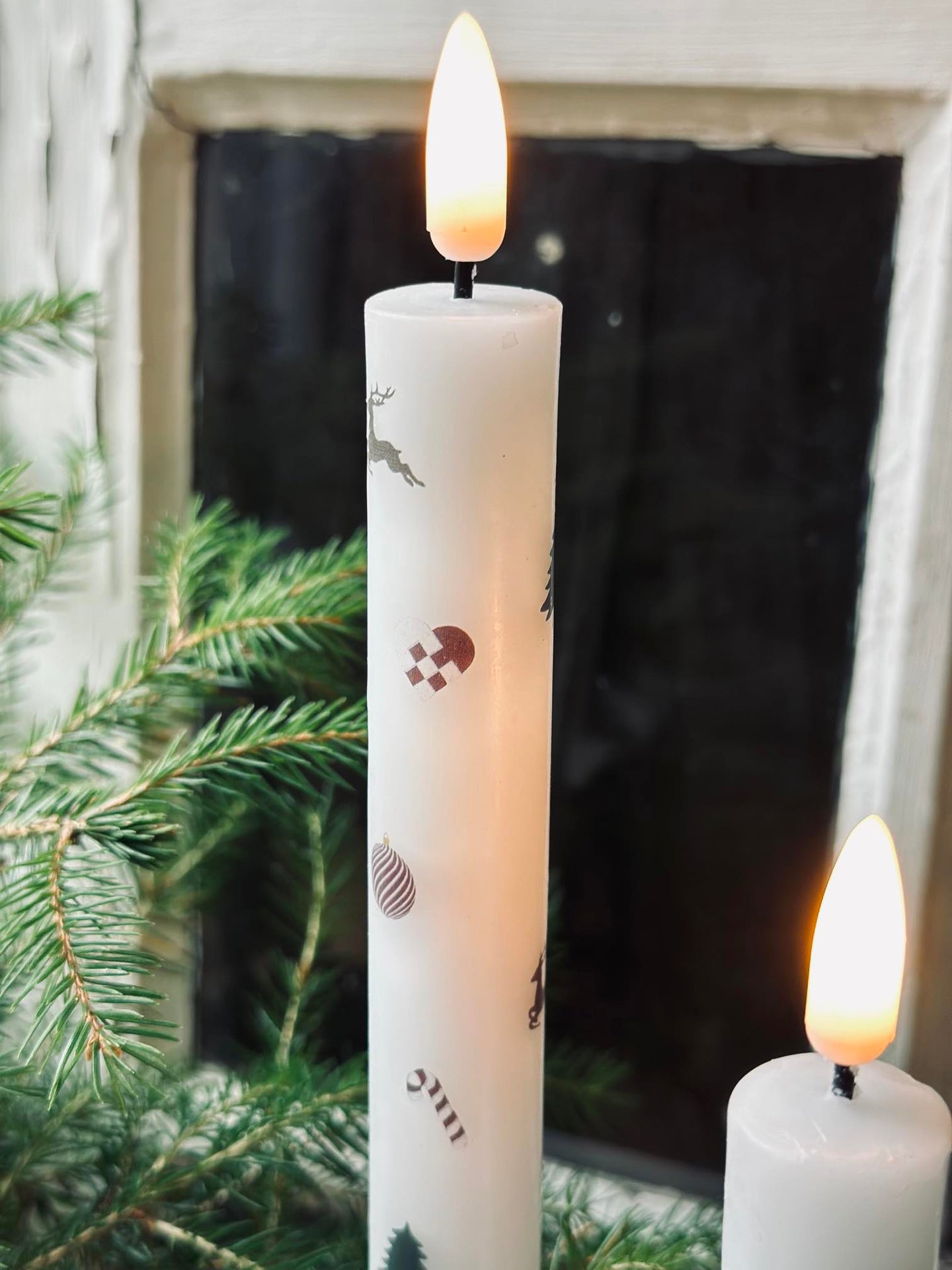 LED-Stumpenkerzen 2 Stk. - Weihnachtsmotiv