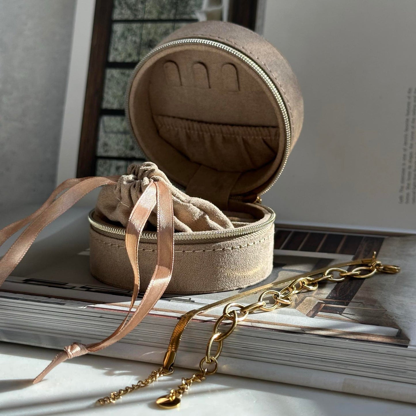 Geschenkset Mascha - Set mit 2 vergoldeten Armbändern - Mit Schmuckkästchen