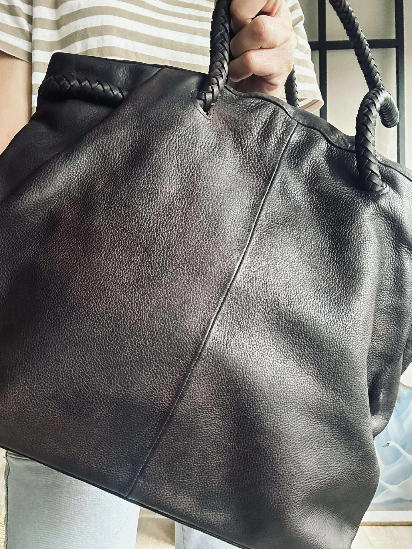 Schultertasche mit schönem geflochtenem Riemen - Braun