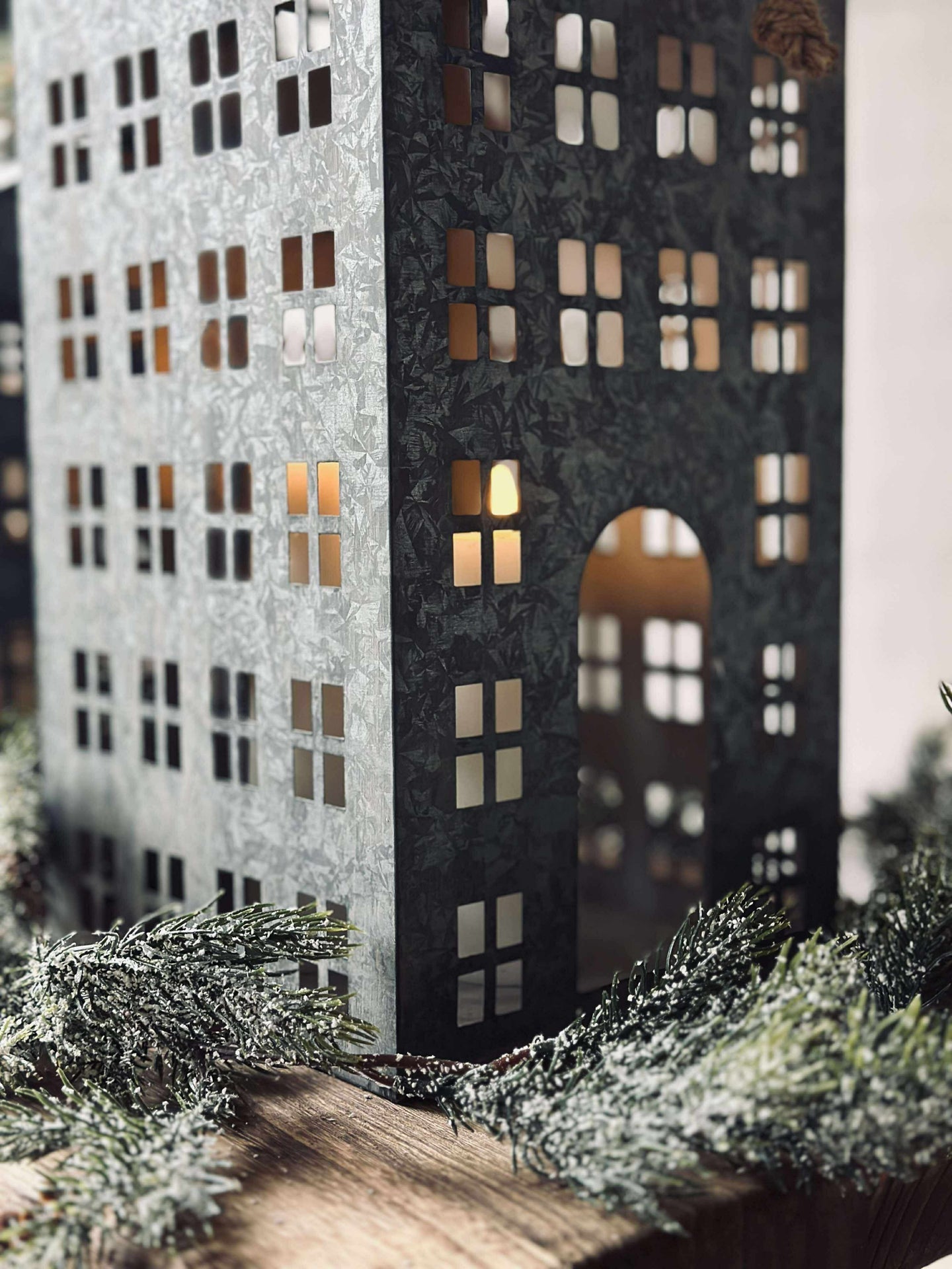 Laternenhaus 40 cm.