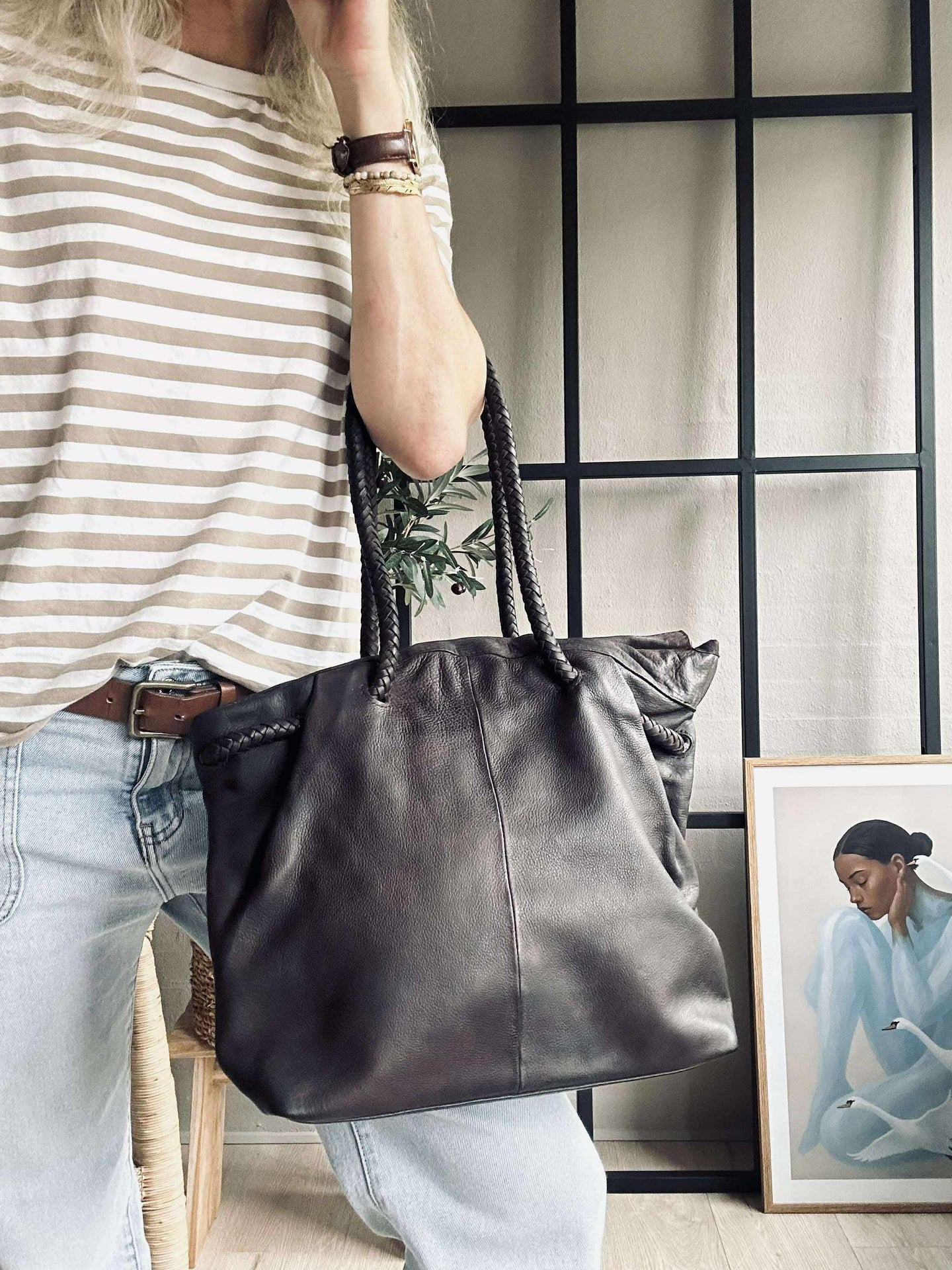 Schultertasche mit schönem geflochtenem Riemen - Braun