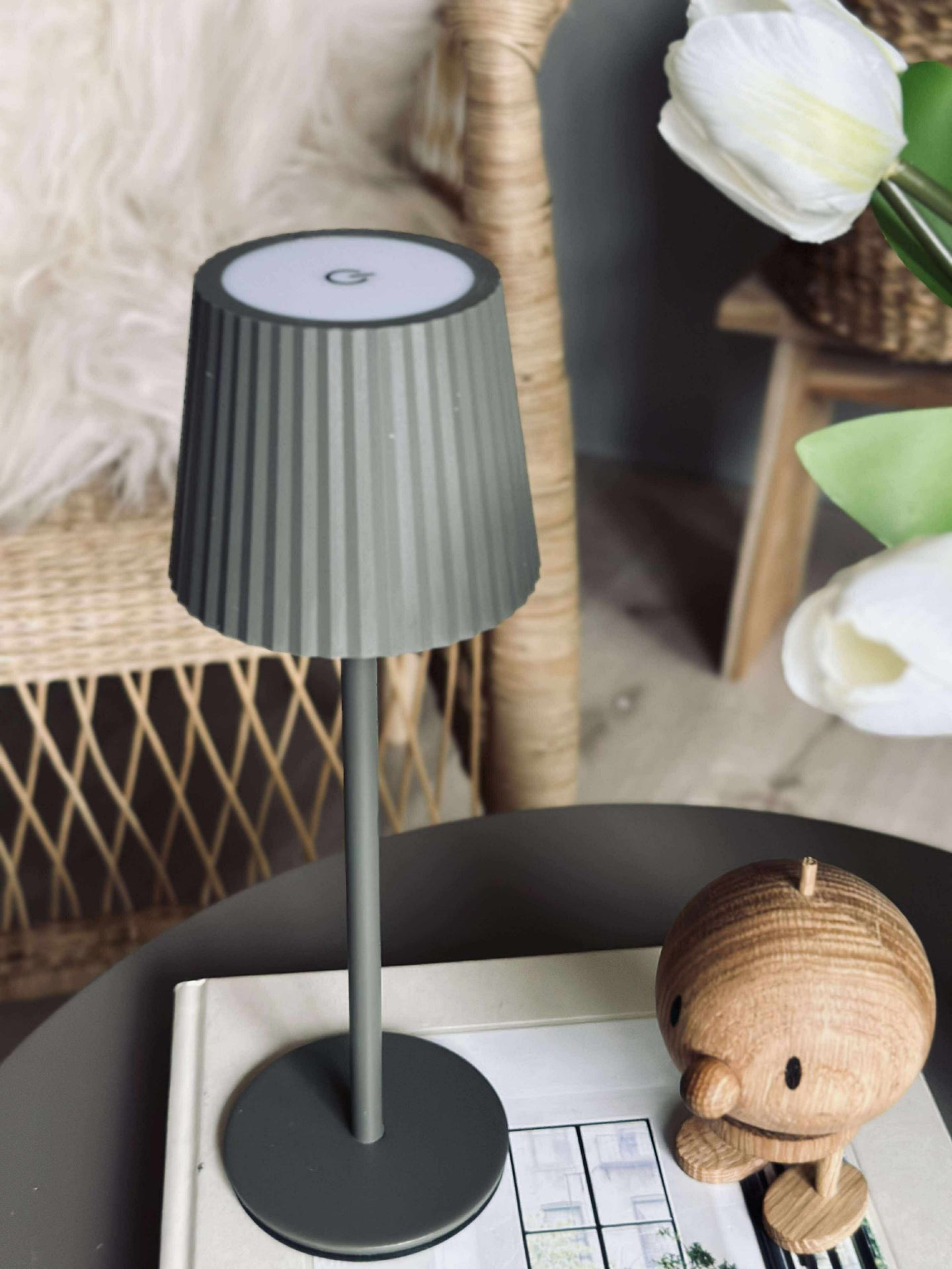 LED-Tischlampe MILLA Taupe - wiederaufladbar