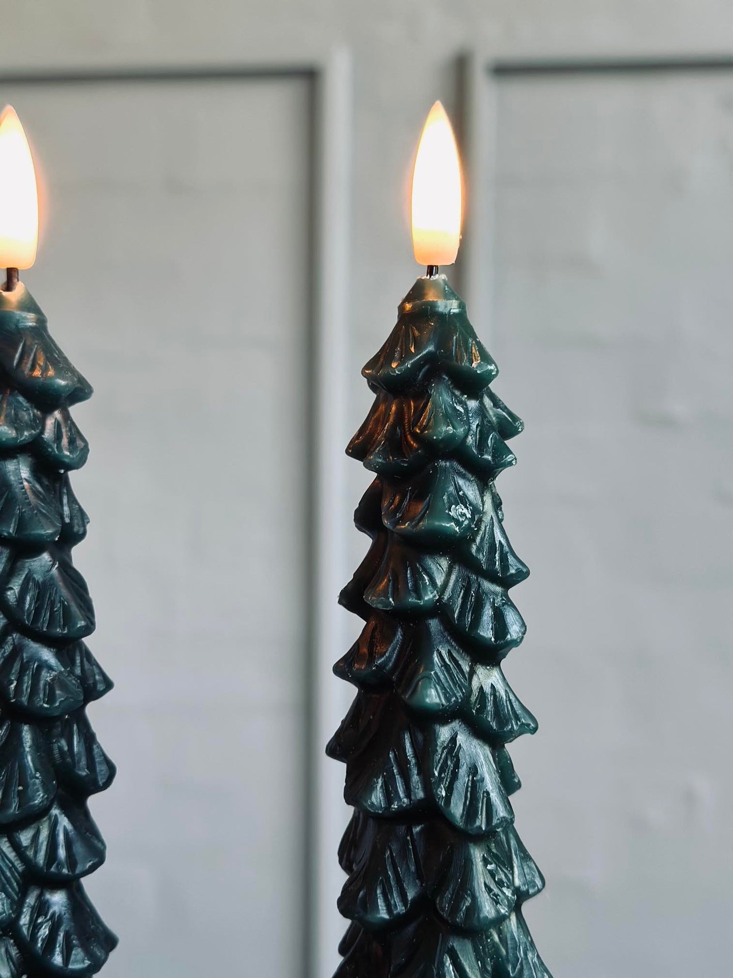 LED-Stumpenkerzen 2 Stk. - Tannenbaum