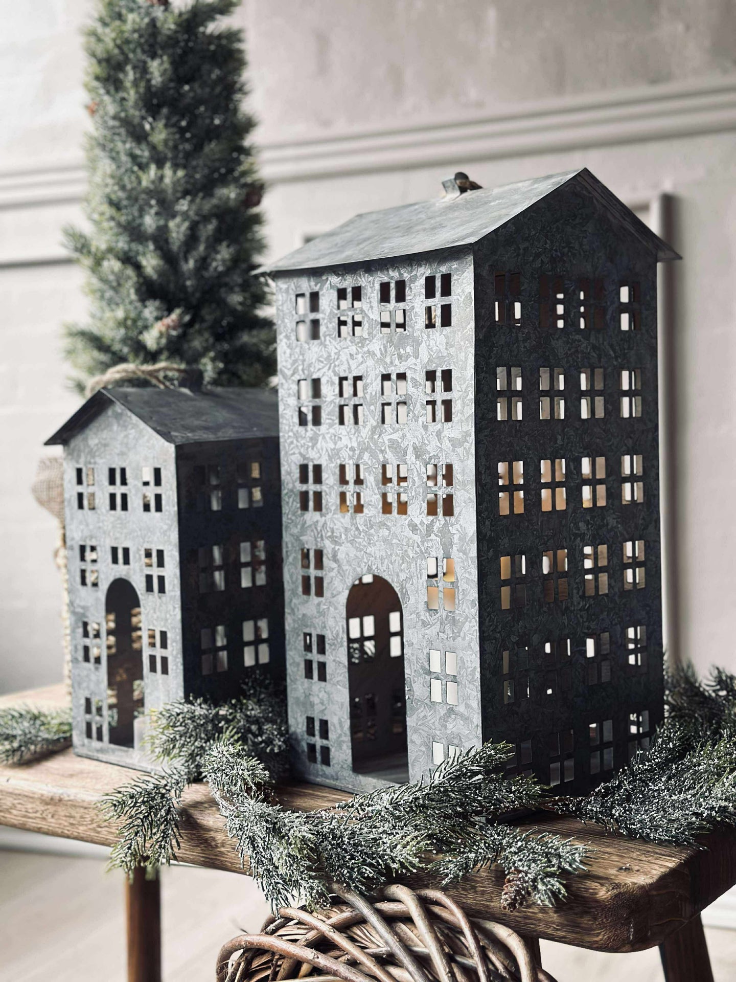Laternenhaus 40 cm.