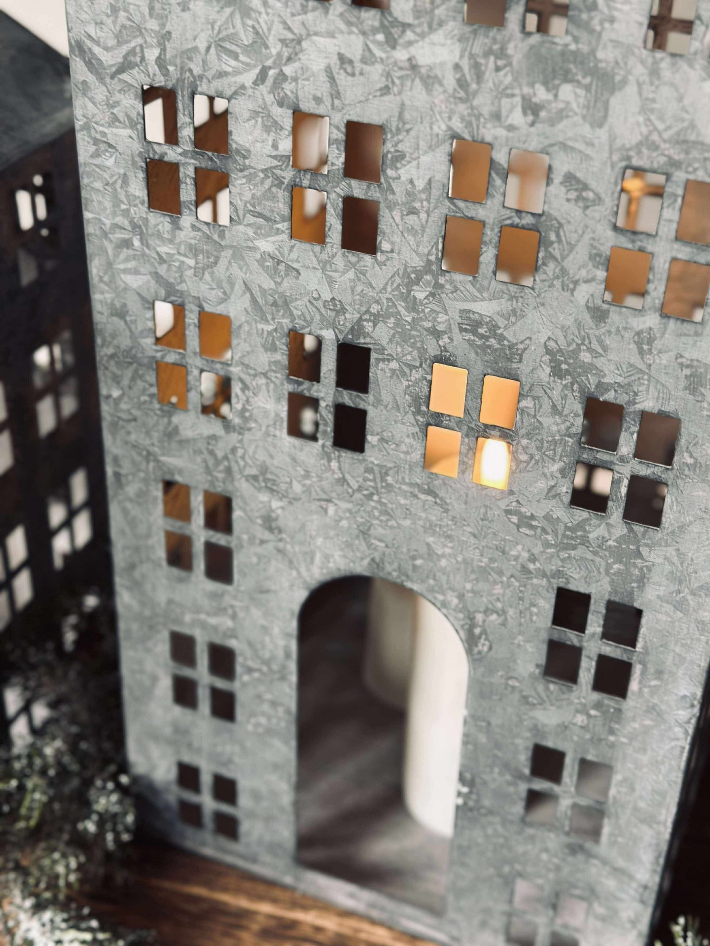 Laterne Haus 30 cm.