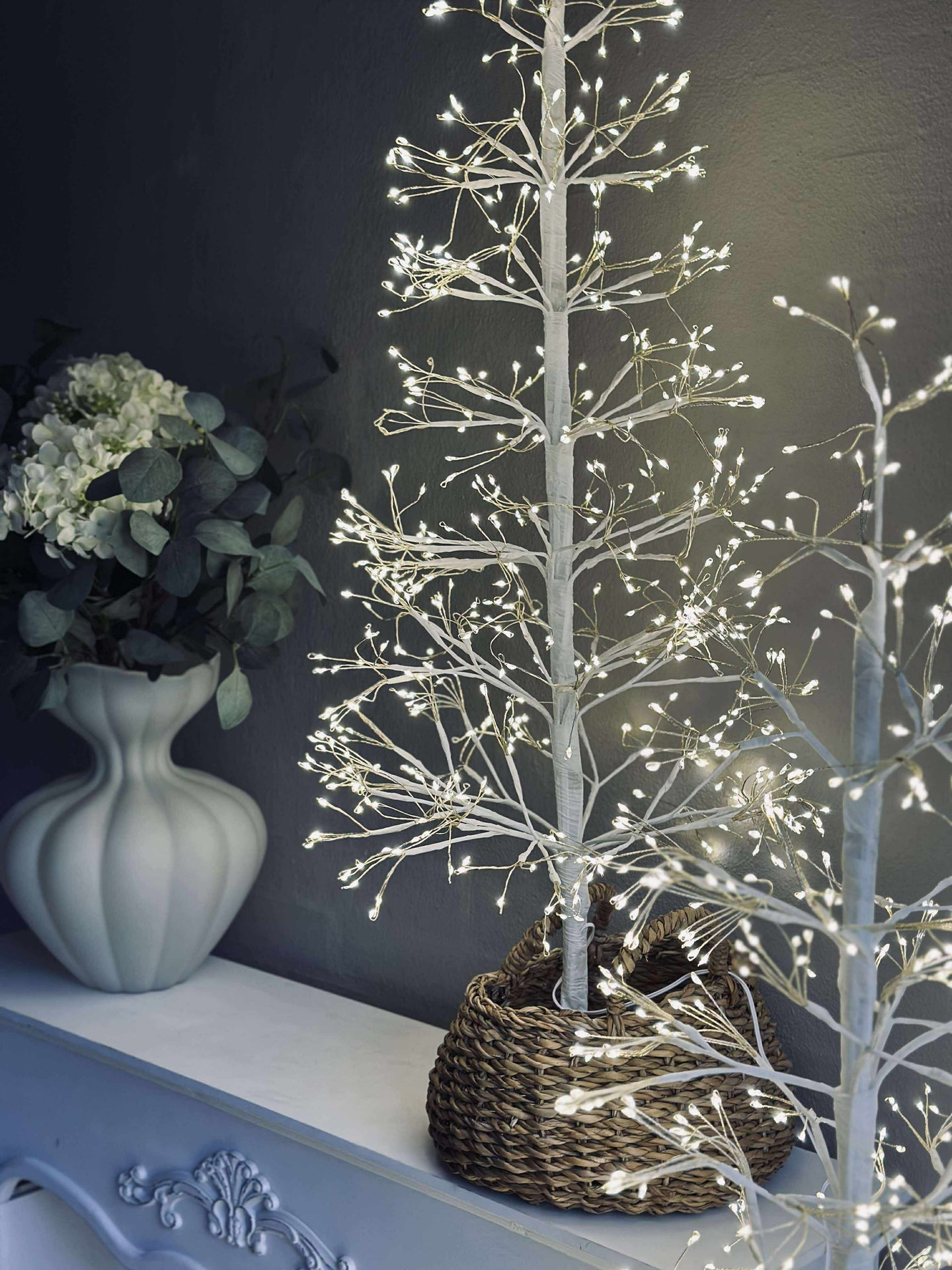 Weihnachtsbaum mit 600 LED-Lichtern - Weiß