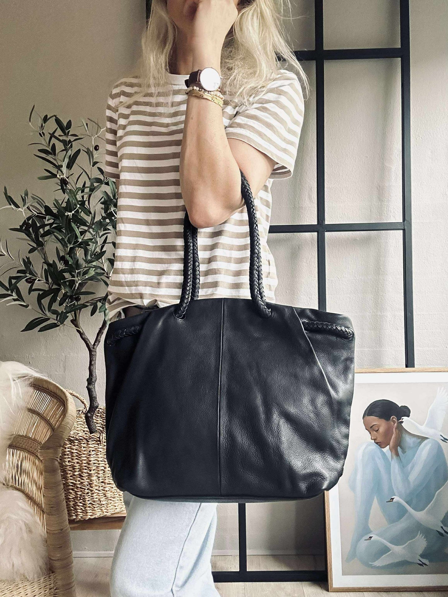 Schultertasche mit schönem Flechtgurt - Schwarz