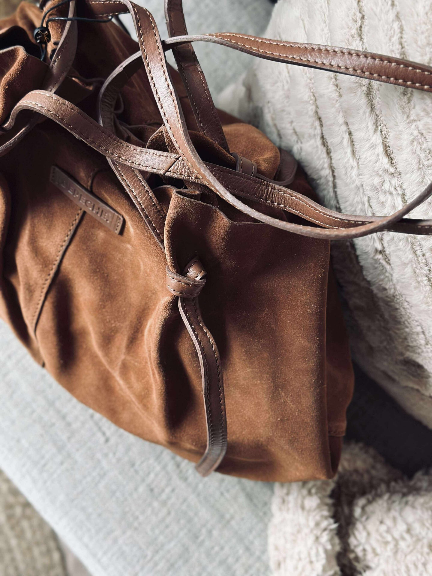 Schöner Wildleder-Shopper - Cognac