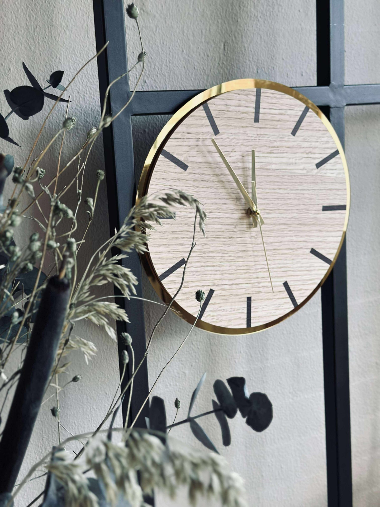 Wanduhr aus Holz - Ø30cm