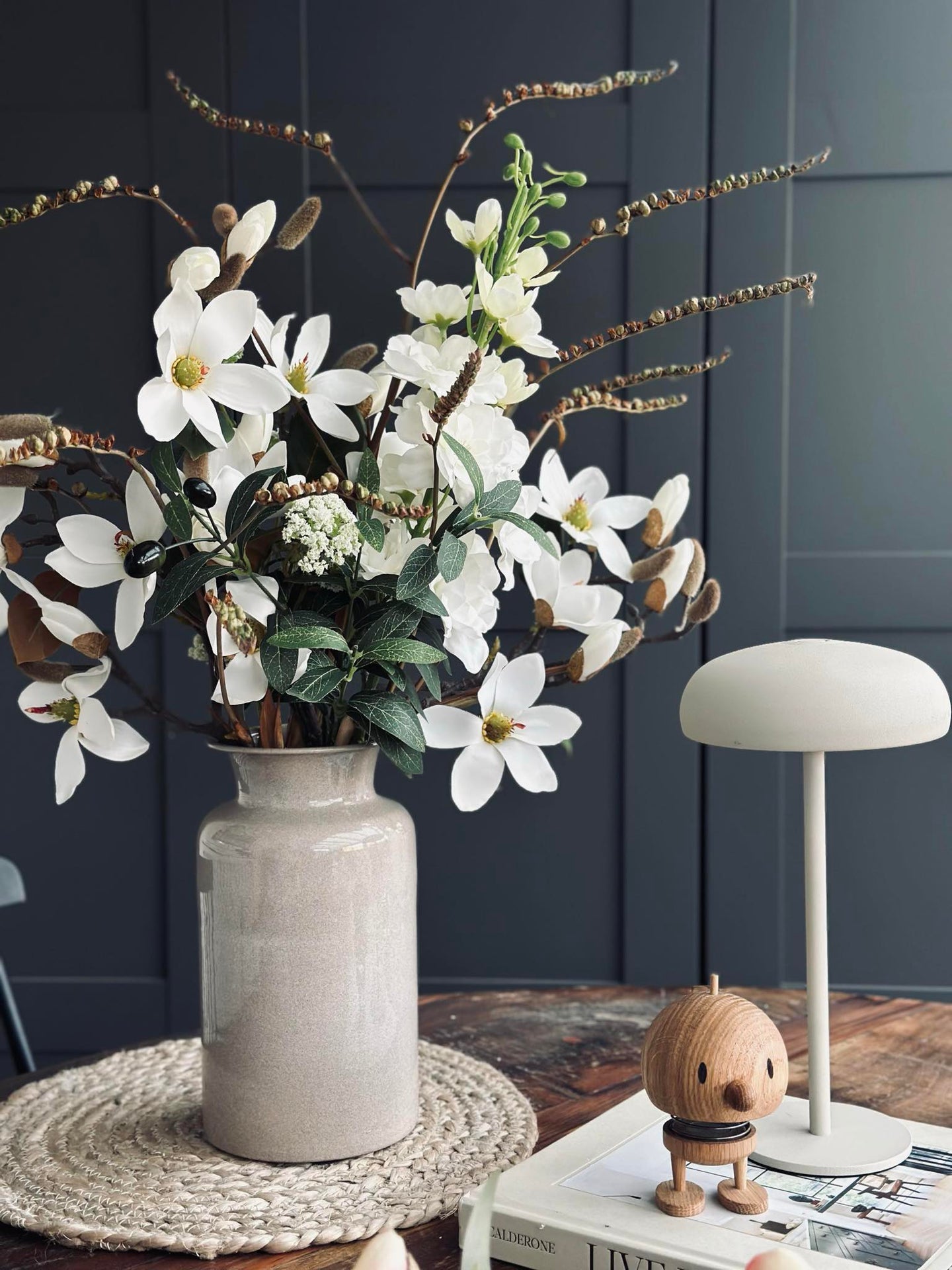 Magnolienzweig - 52cm