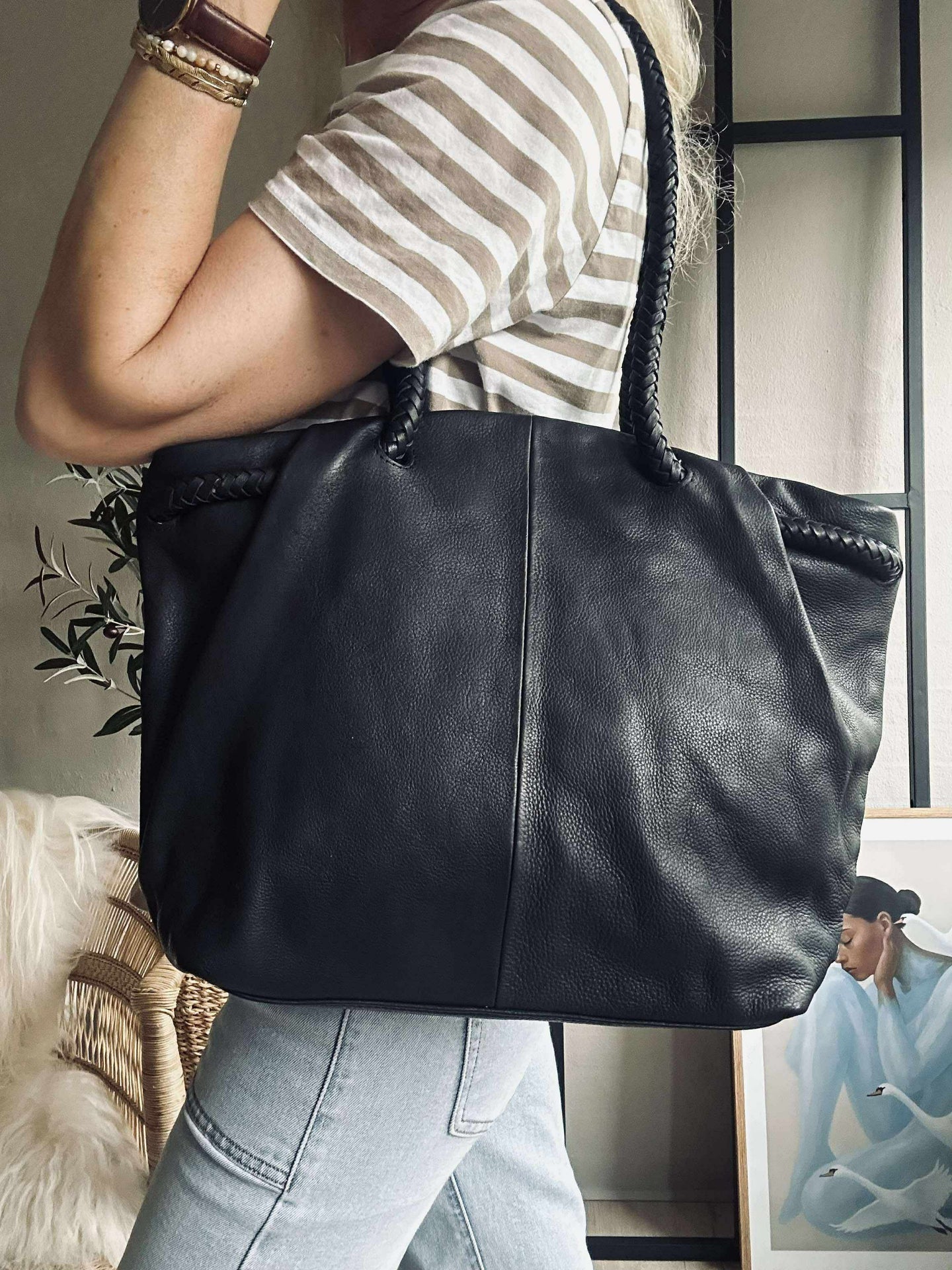Schultertasche mit schönem Flechtgurt - Schwarz