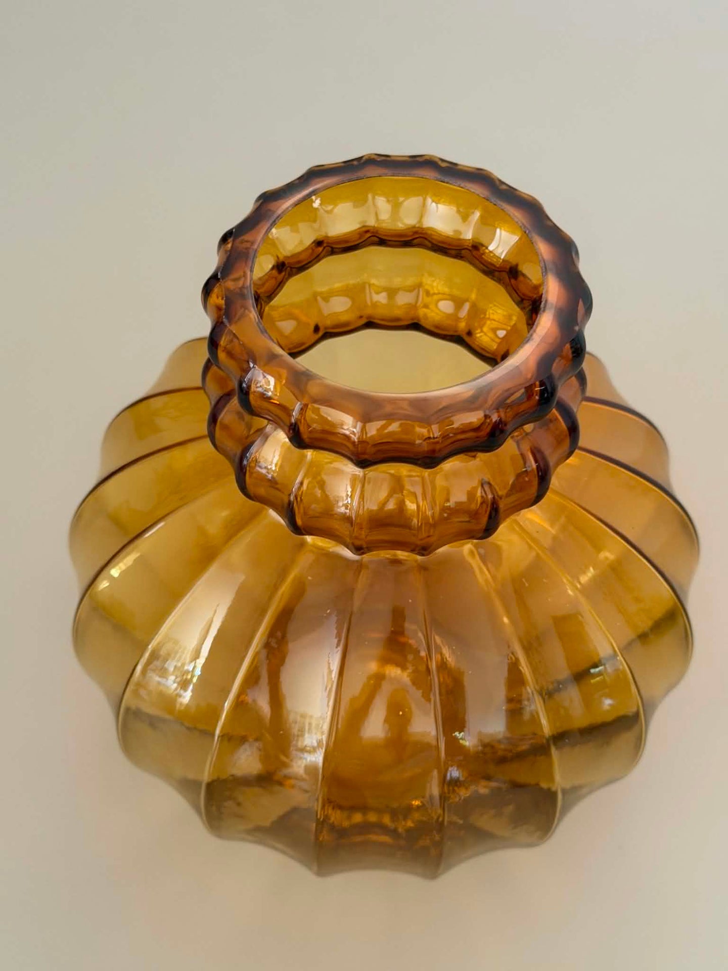 Vase Mary - Bernstein