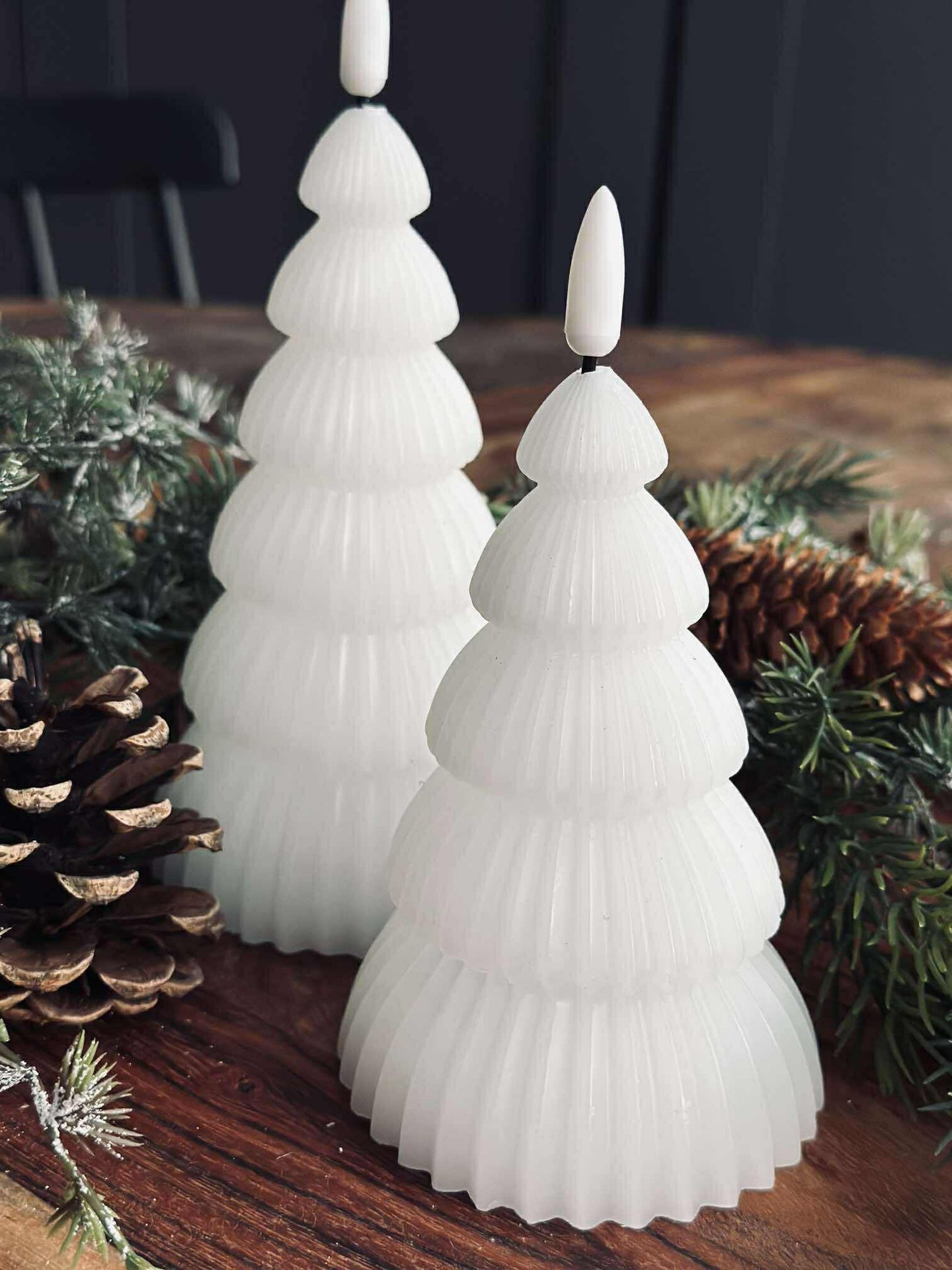 Weihnachtsbaum mit LED-Licht - Set mit 2 Stk. Weiß