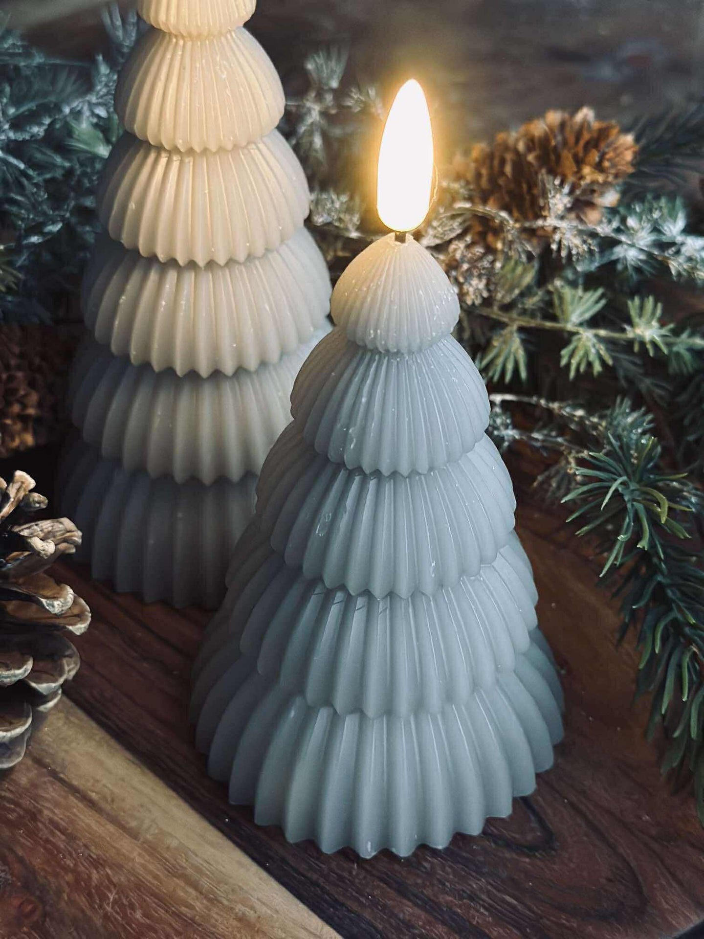 Weihnachtsbaum mit LED-Licht - Set mit 2 Stk. Sand
