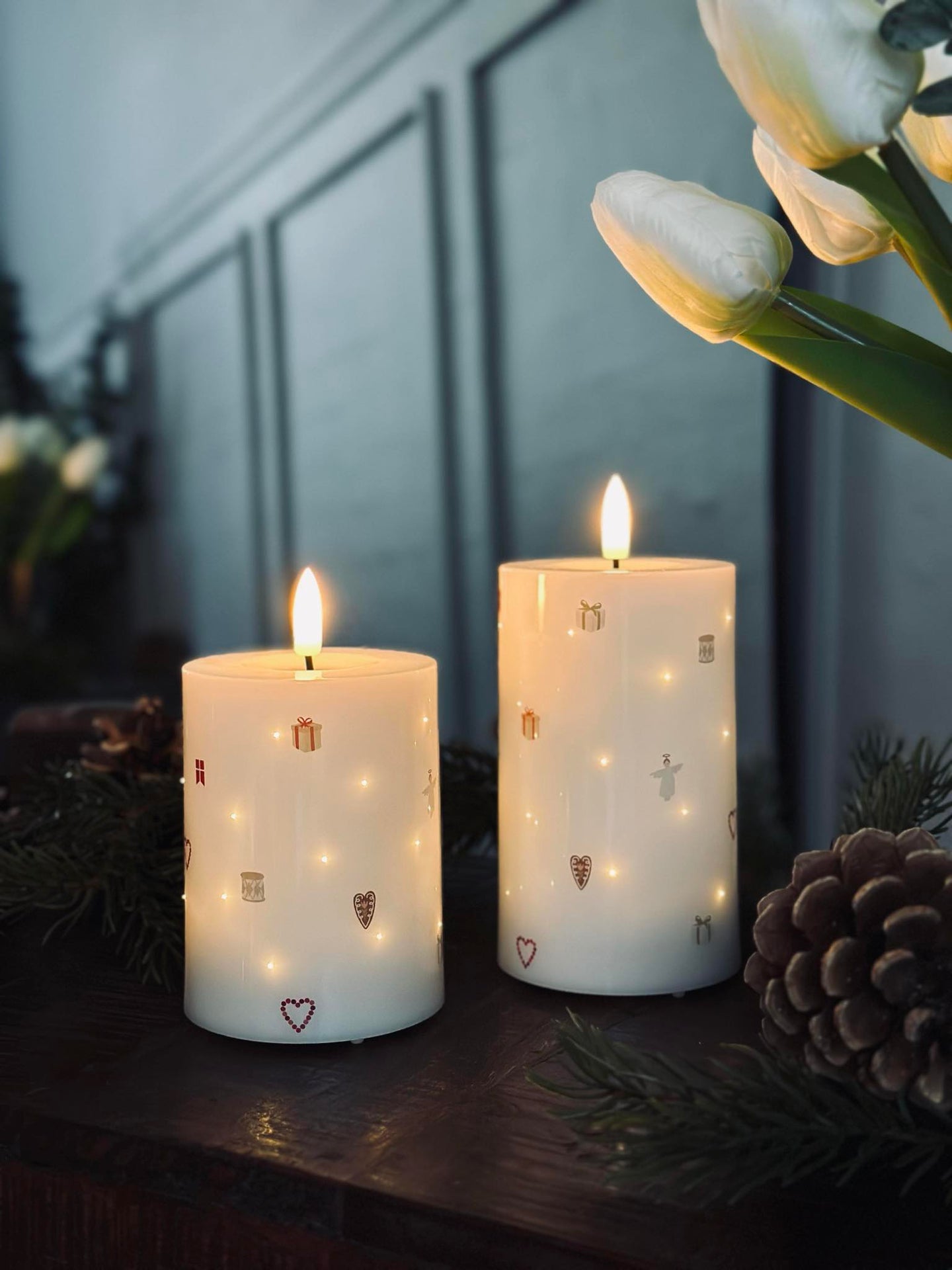 LED-Blockkerzen TWINKLE CHRISTMAS - Set mit 2 Stück.