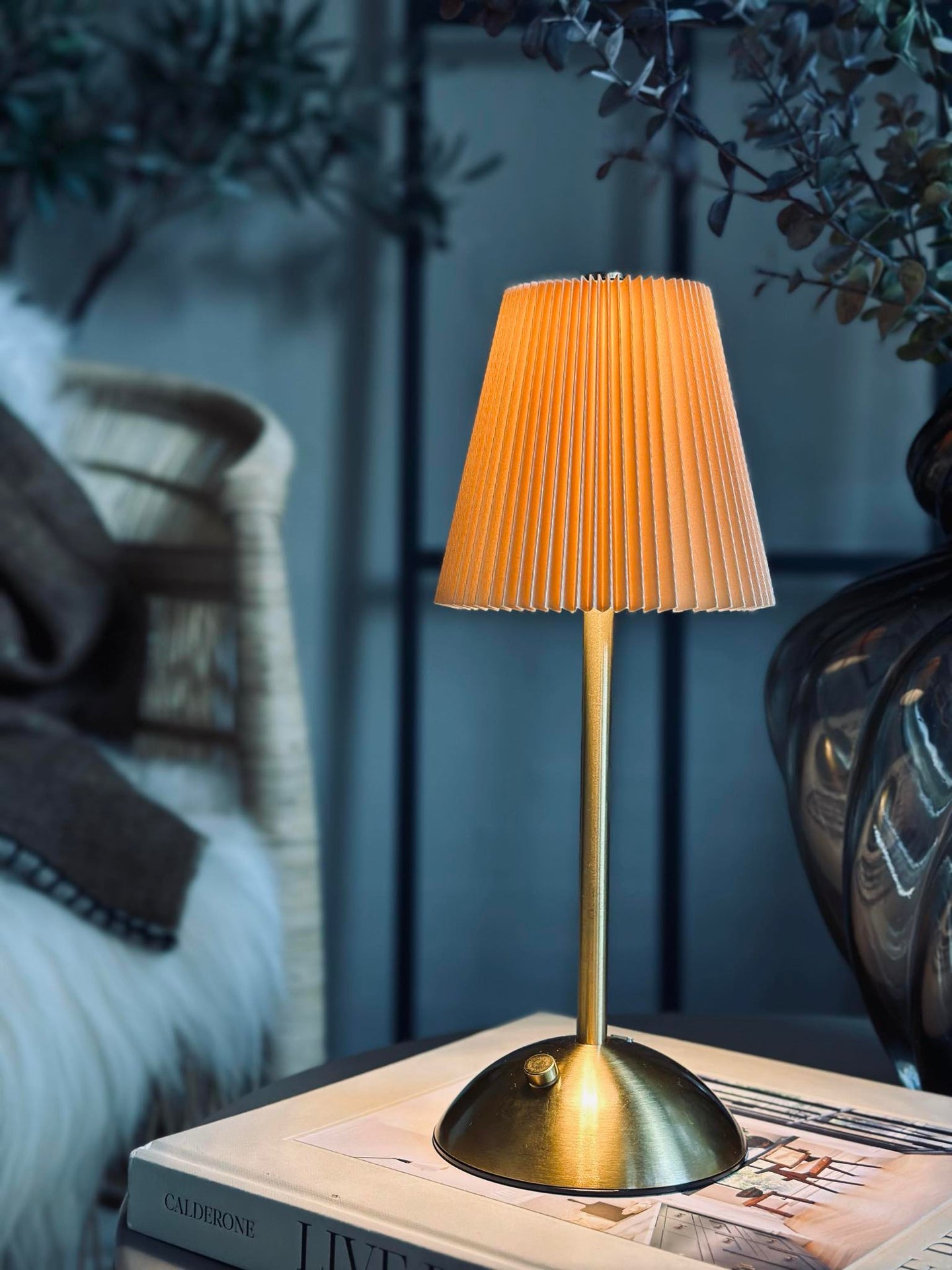 LED-Tischlampe Plisse´ beige - wiederaufladbar