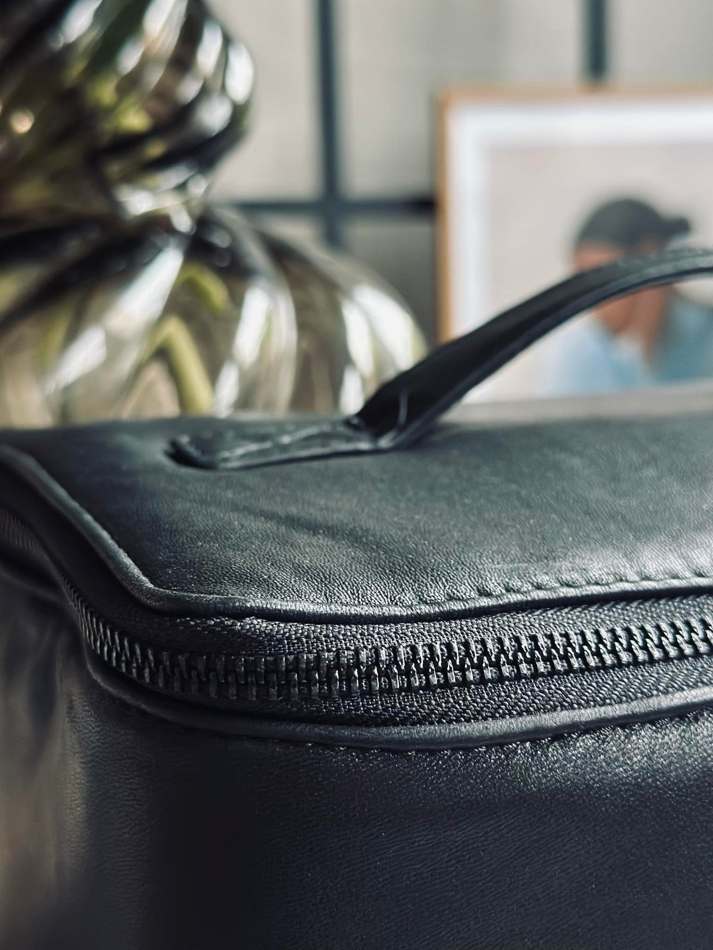 Klassische Kosmetiktasche - Black / Black