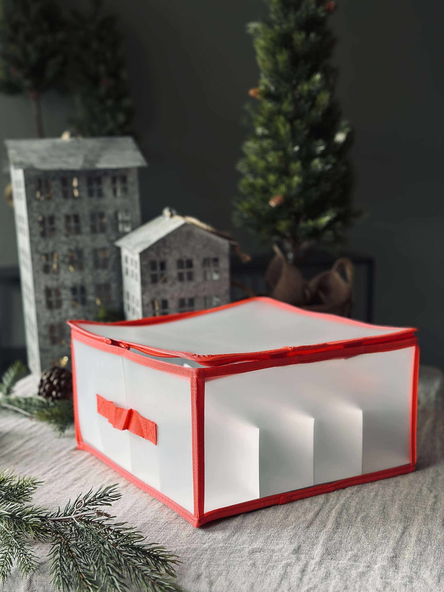 Aufbewahrung für Christbaumkugeln - MAX 32 Kugeln