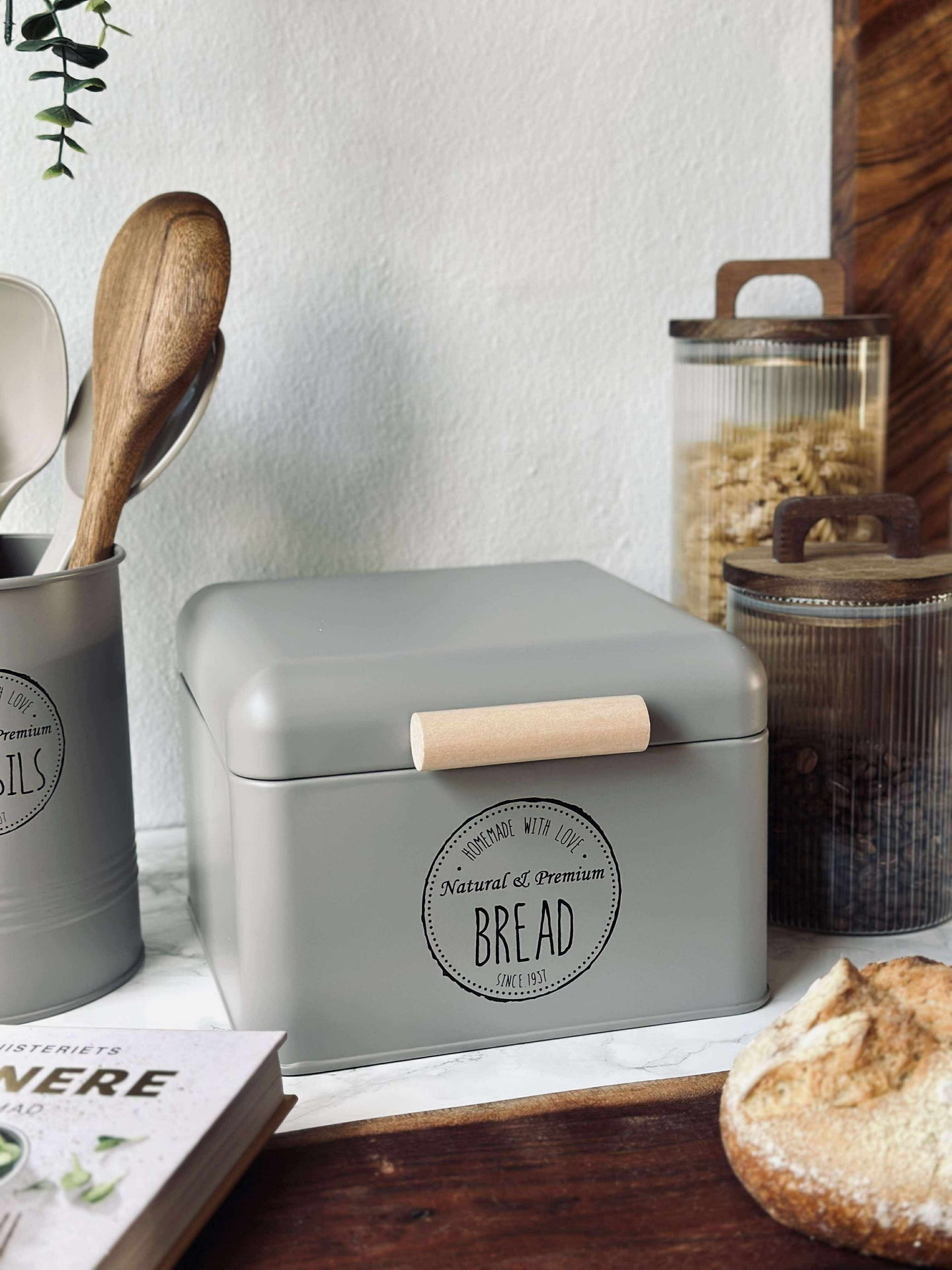 Brotkasten Beige