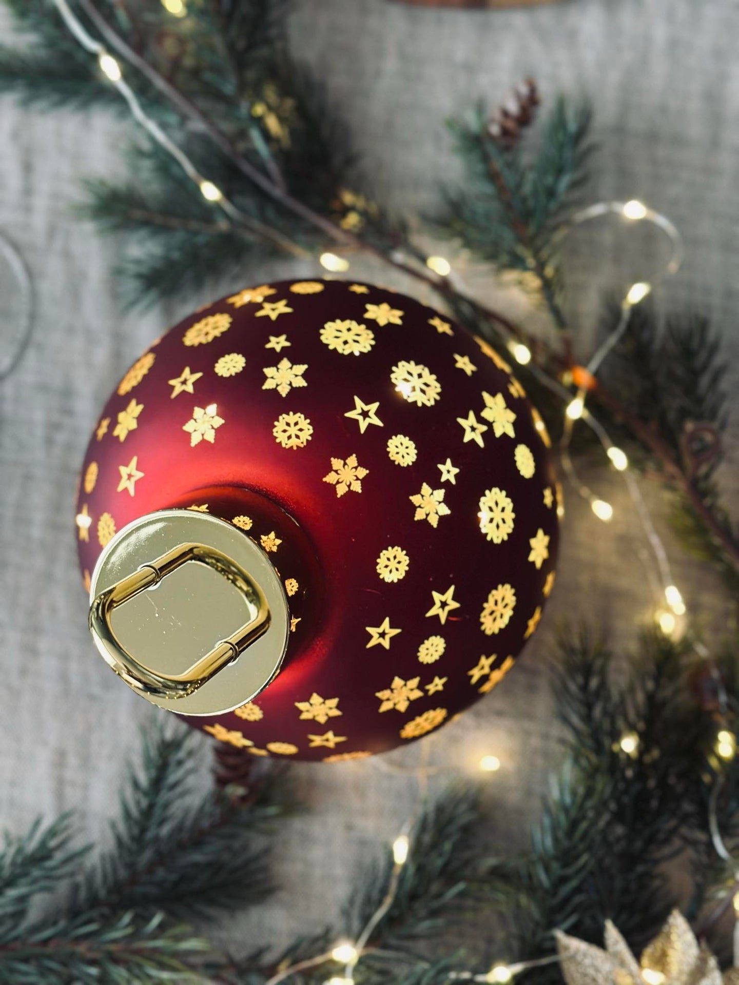 Weihnachtskugel mit LED-Licht - Rot