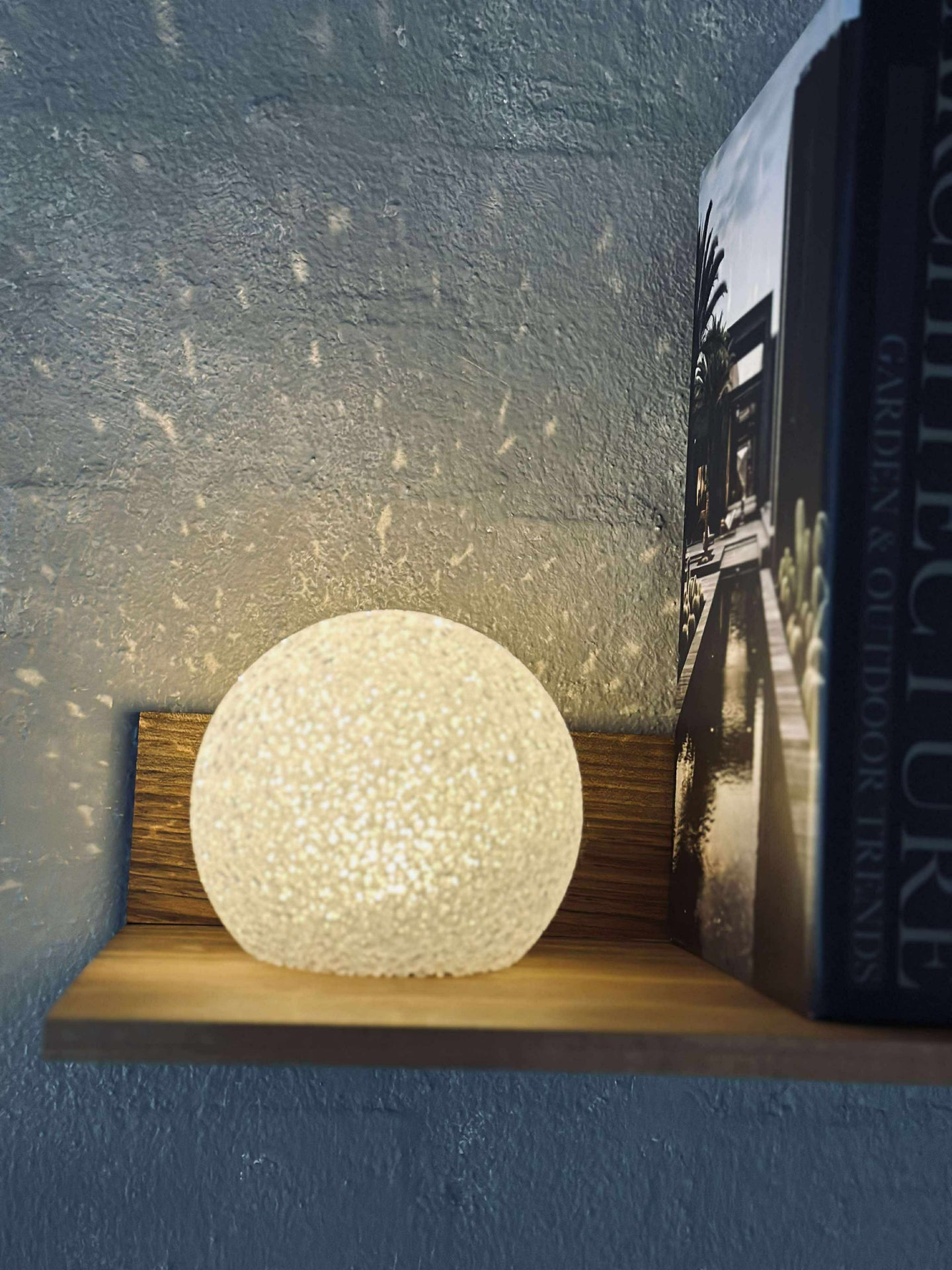 Kugel mit LED-Licht