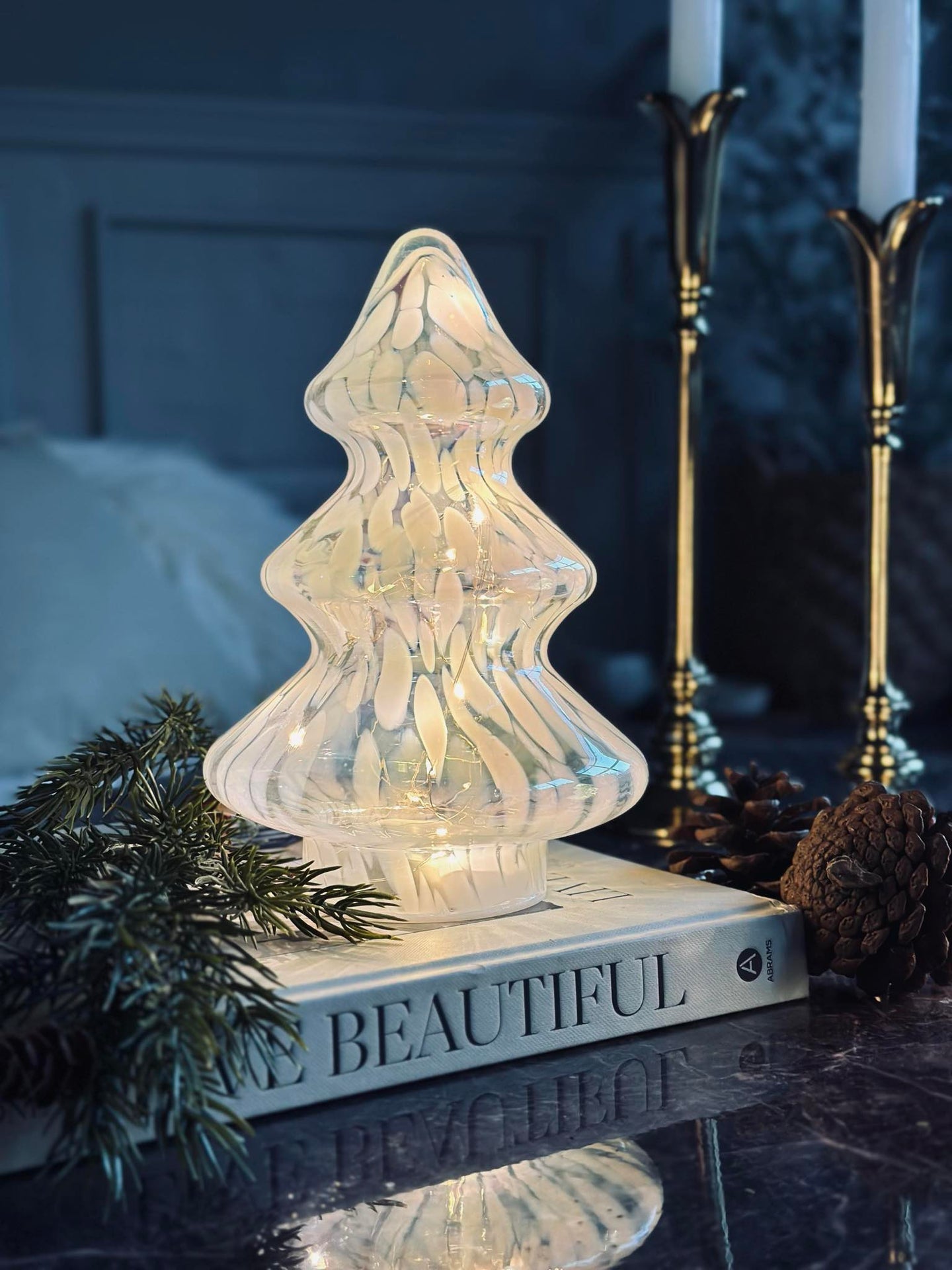 Weihnachtsbaum mit LED-Licht