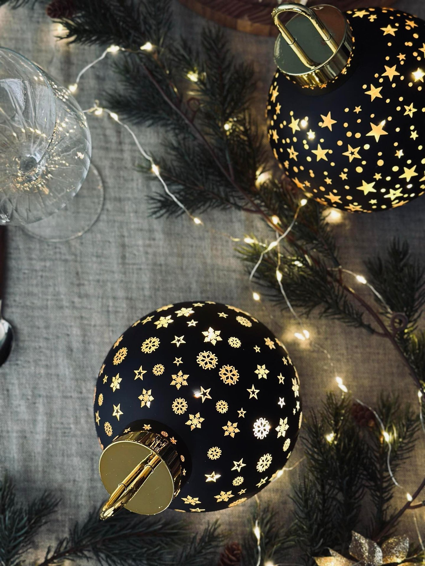 Weihnachtskugel mit LED-Licht - Black
