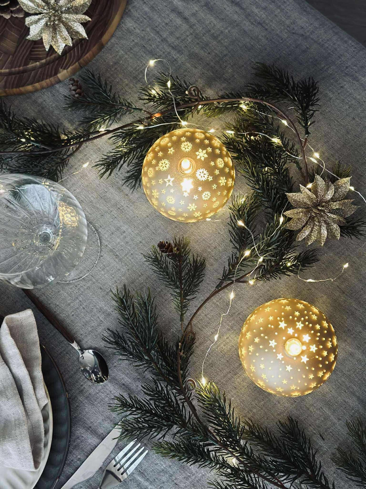 Weihnachtslicht Gold XMAS 10 cm.