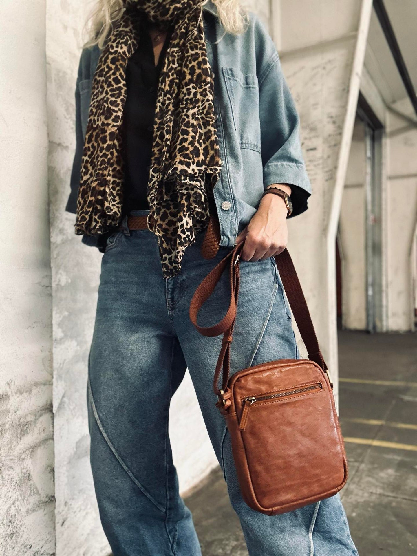Handytasche / Crossover – Cognac