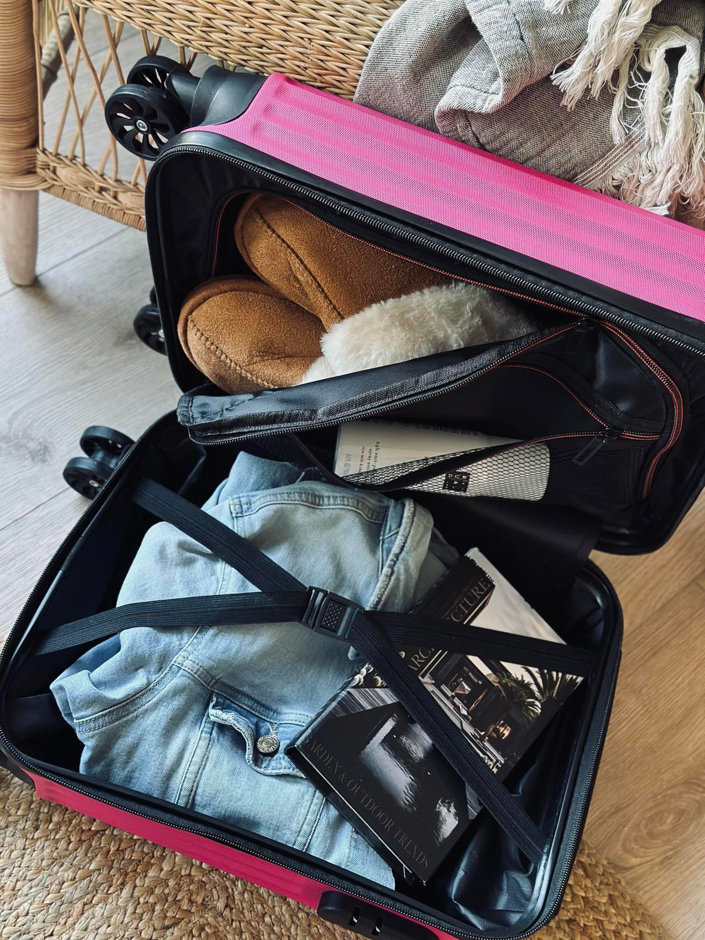 Trolley-Koffer - Magenta-Pink