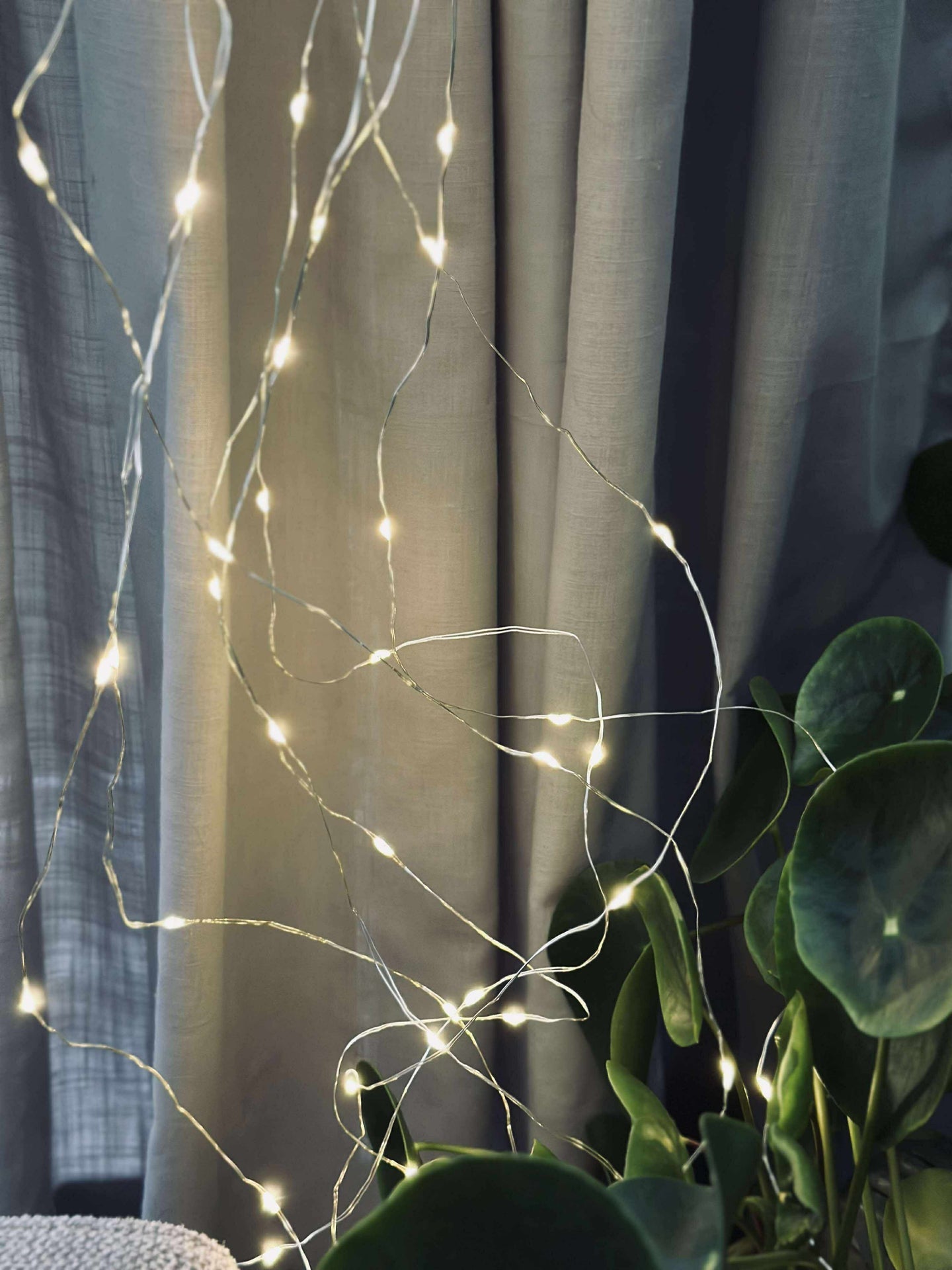 Hängende Lichterkette mit 160 LED-Lichtern