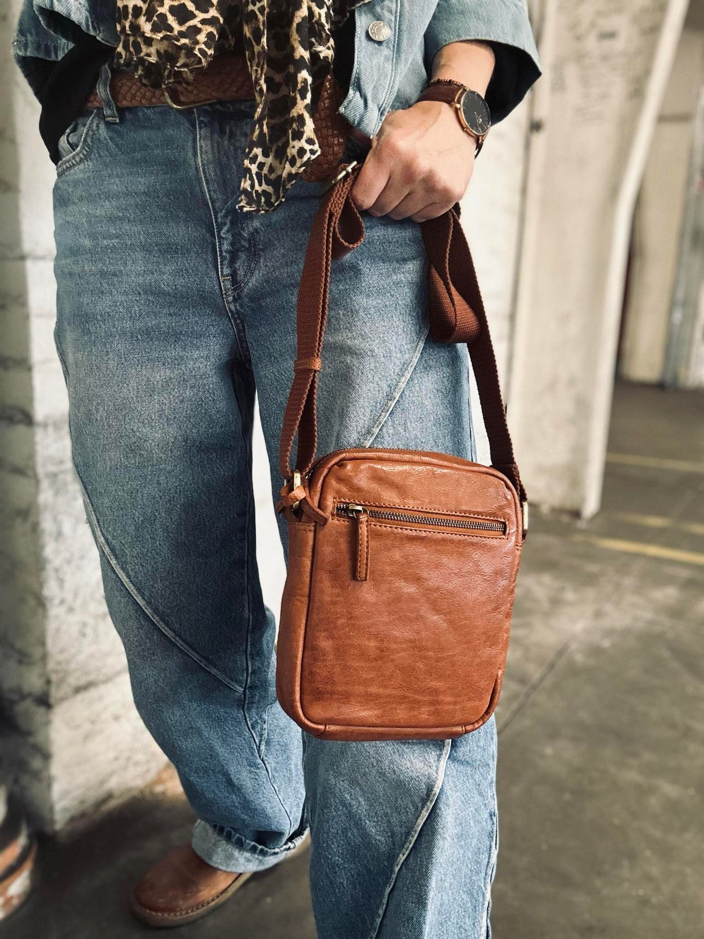 Handytasche / Crossover – Cognac