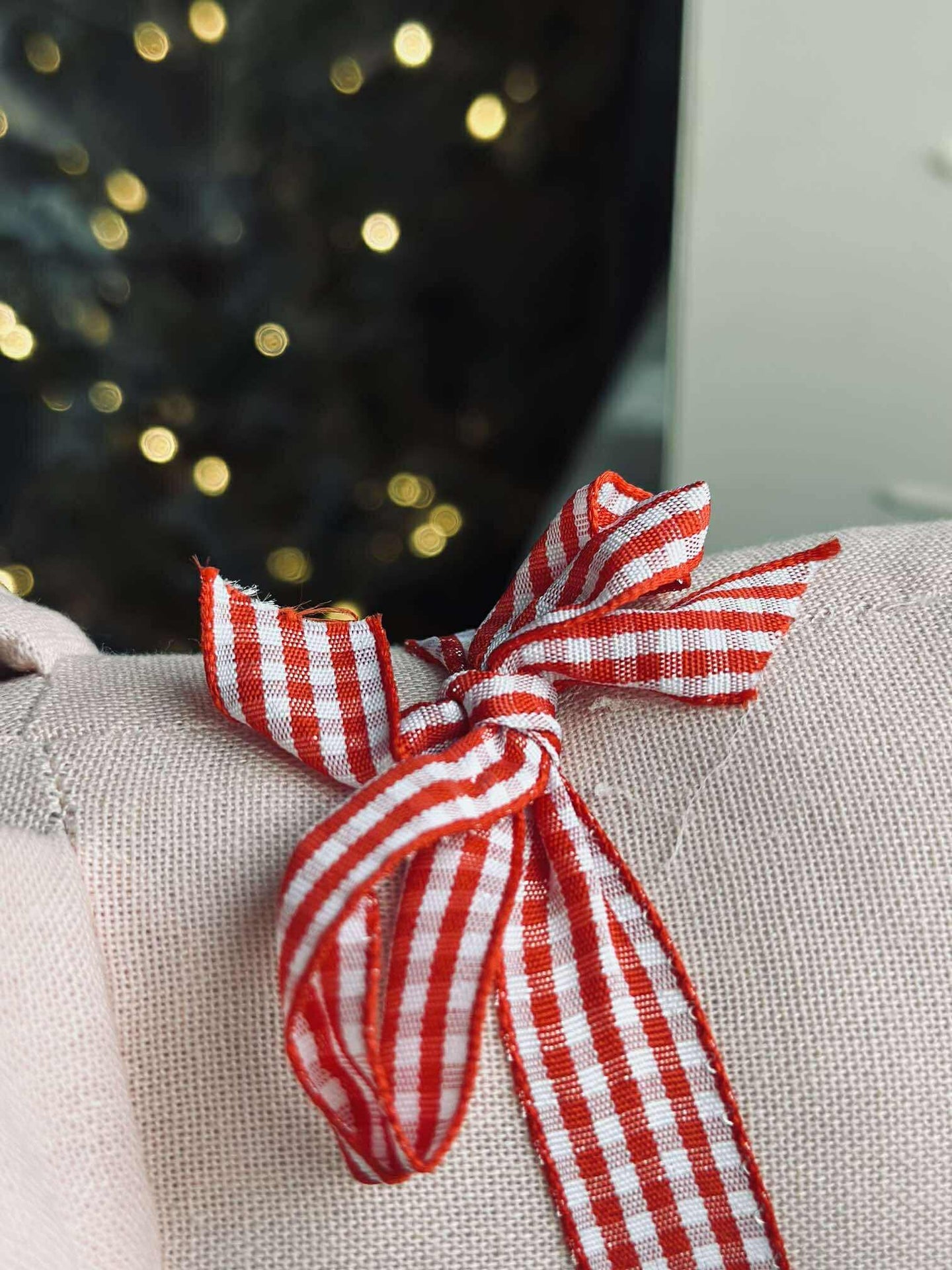 Weihnachtsschwein mit Schleife - Rosa