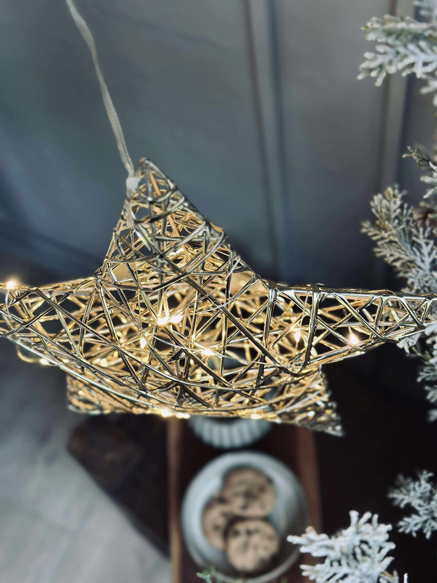 Stern mit LED-Licht - Gold