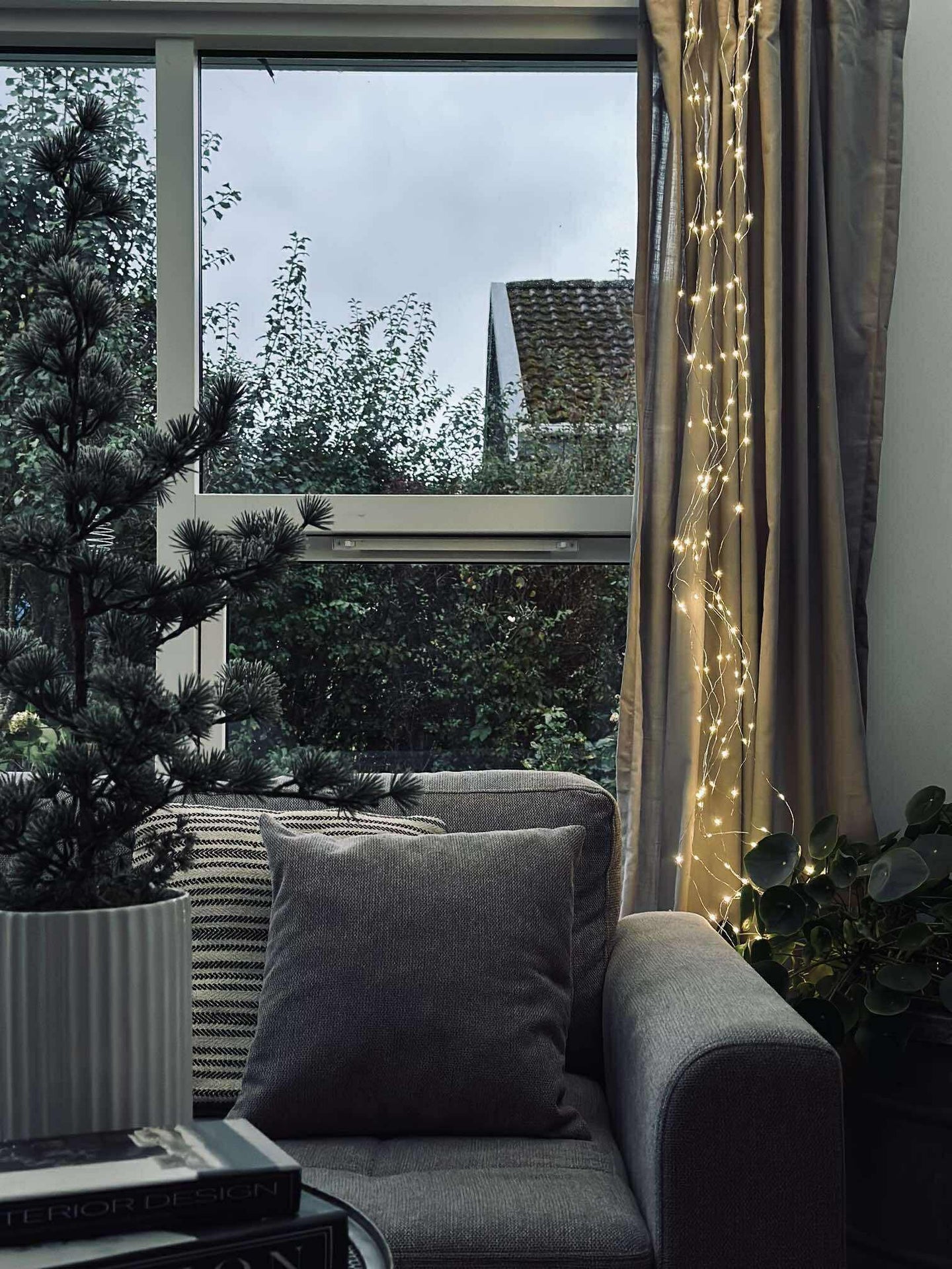 Hängende Lichterkette mit 160 LED-Lichtern