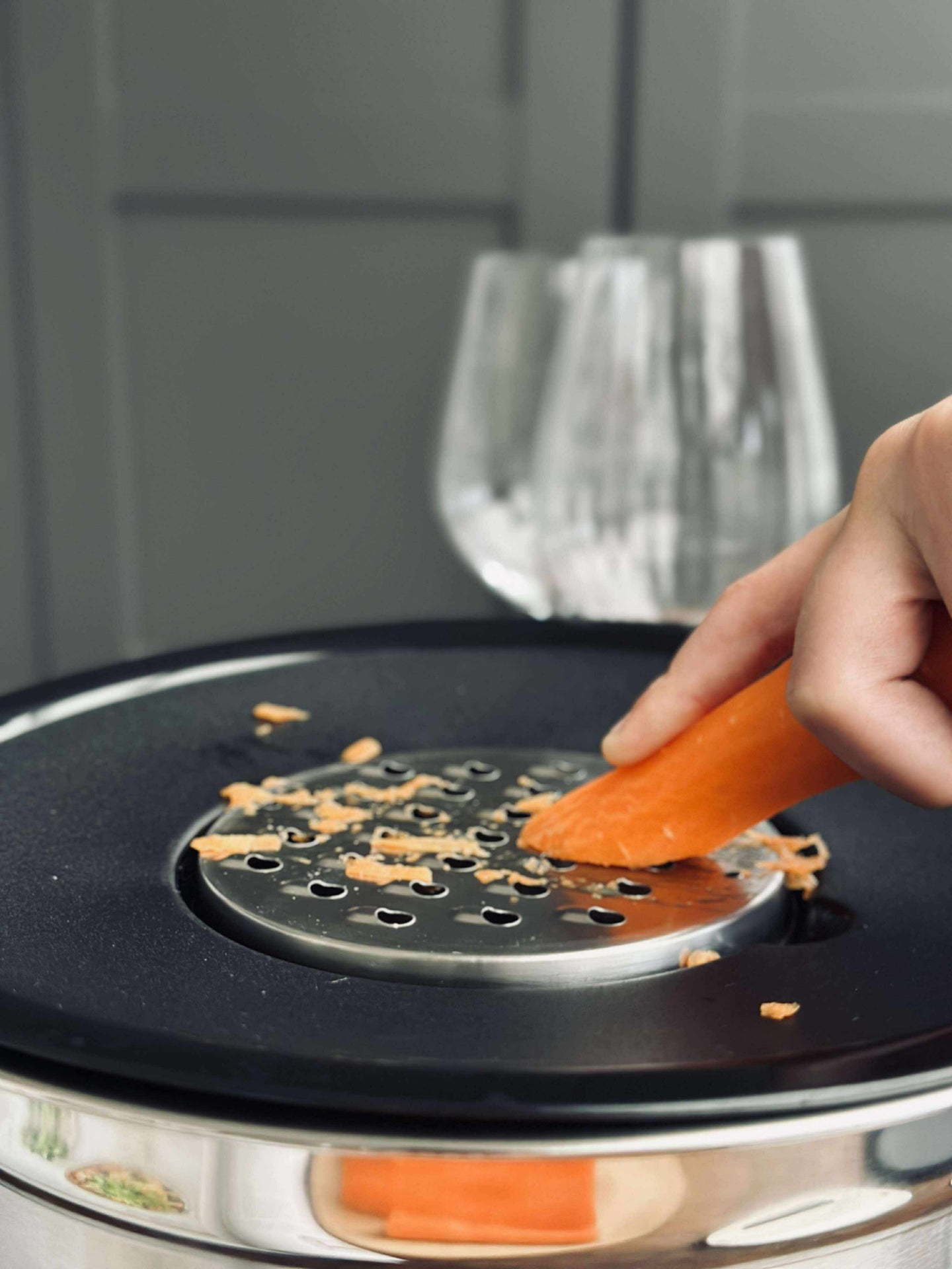 Schüssel mit Schneidedeckel - Edelstahl