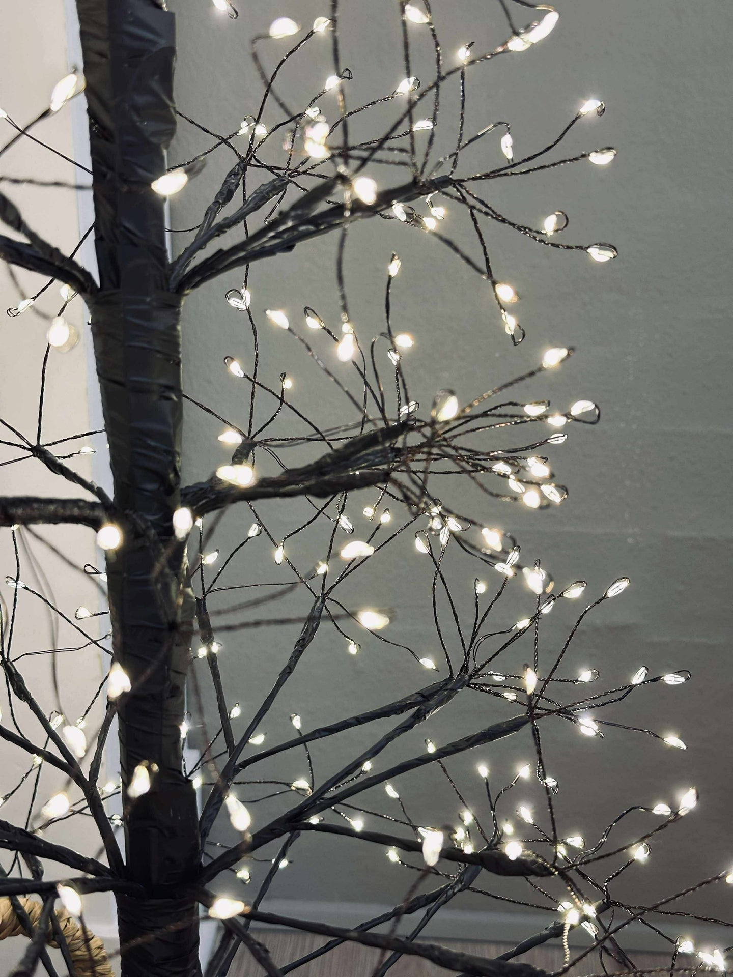 Weihnachtsbaum mit 1600 LED-Lichtern - Schwarz