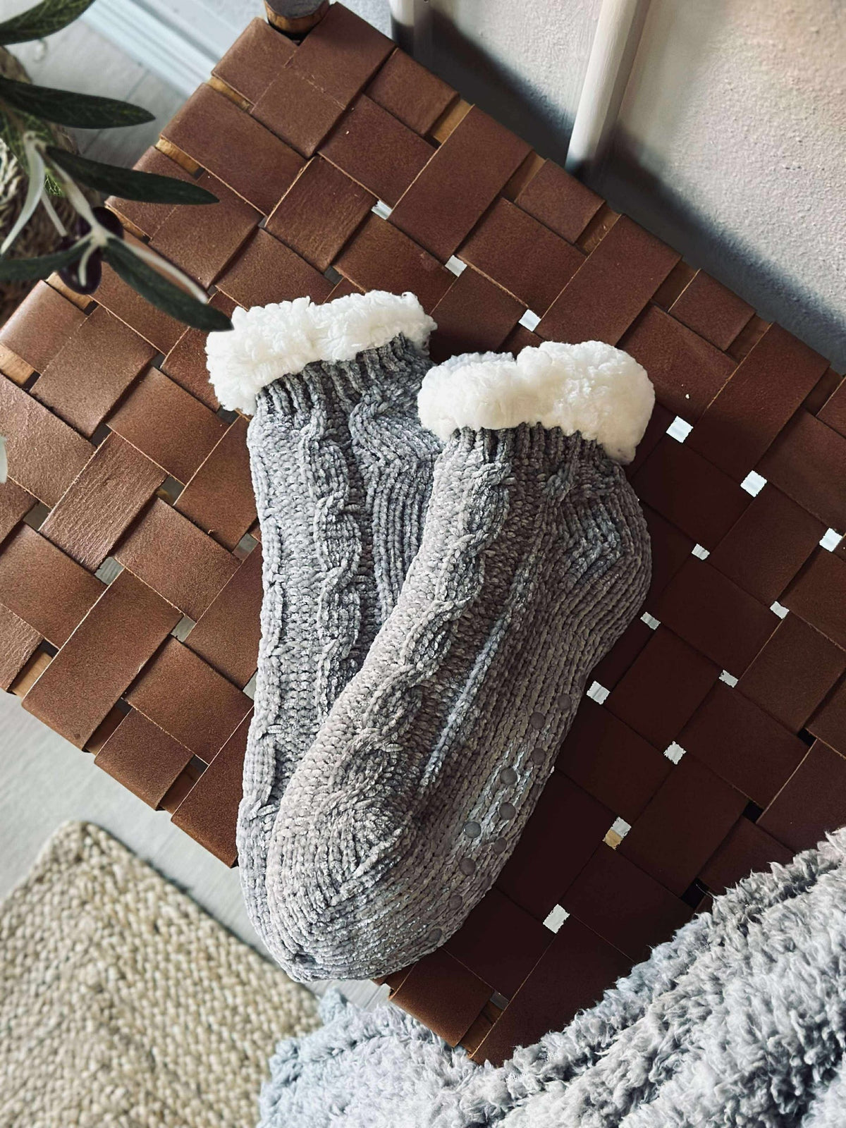 Warme Socken - Gr. 42-46 Grau