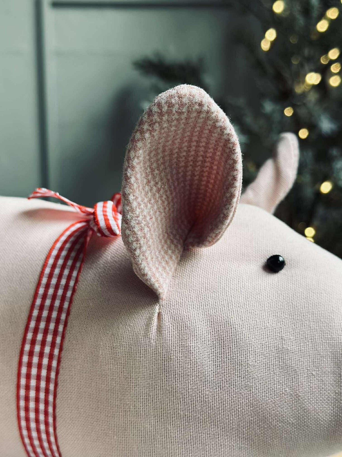 Weihnachtsschwein mit Schleife - Rosa