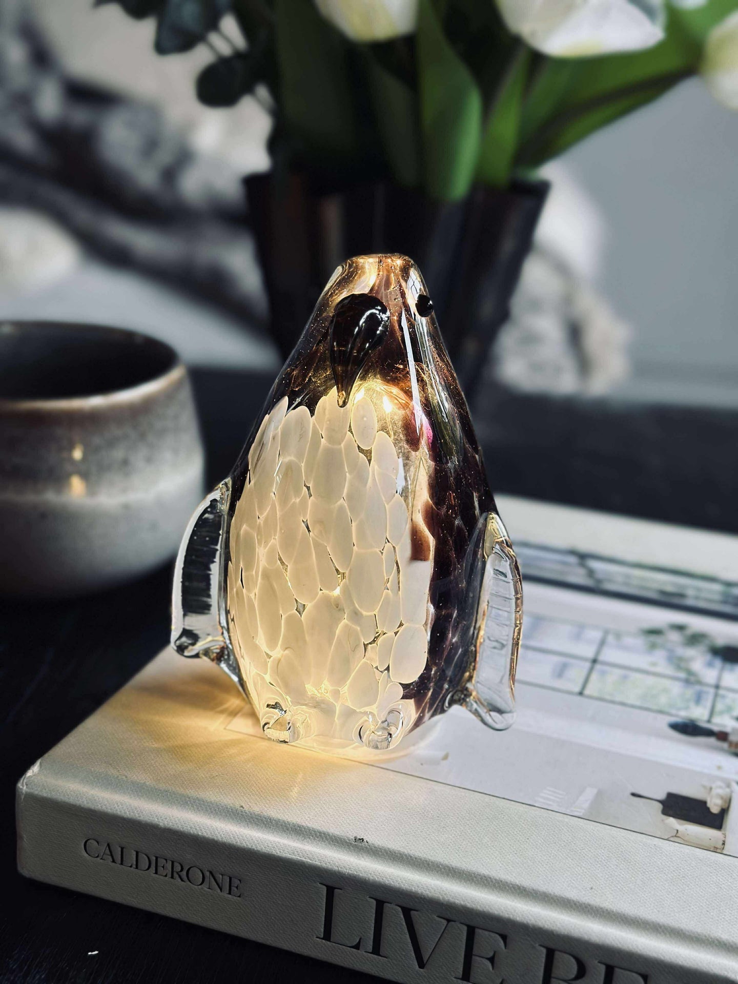 Pinguin mit LED-Licht