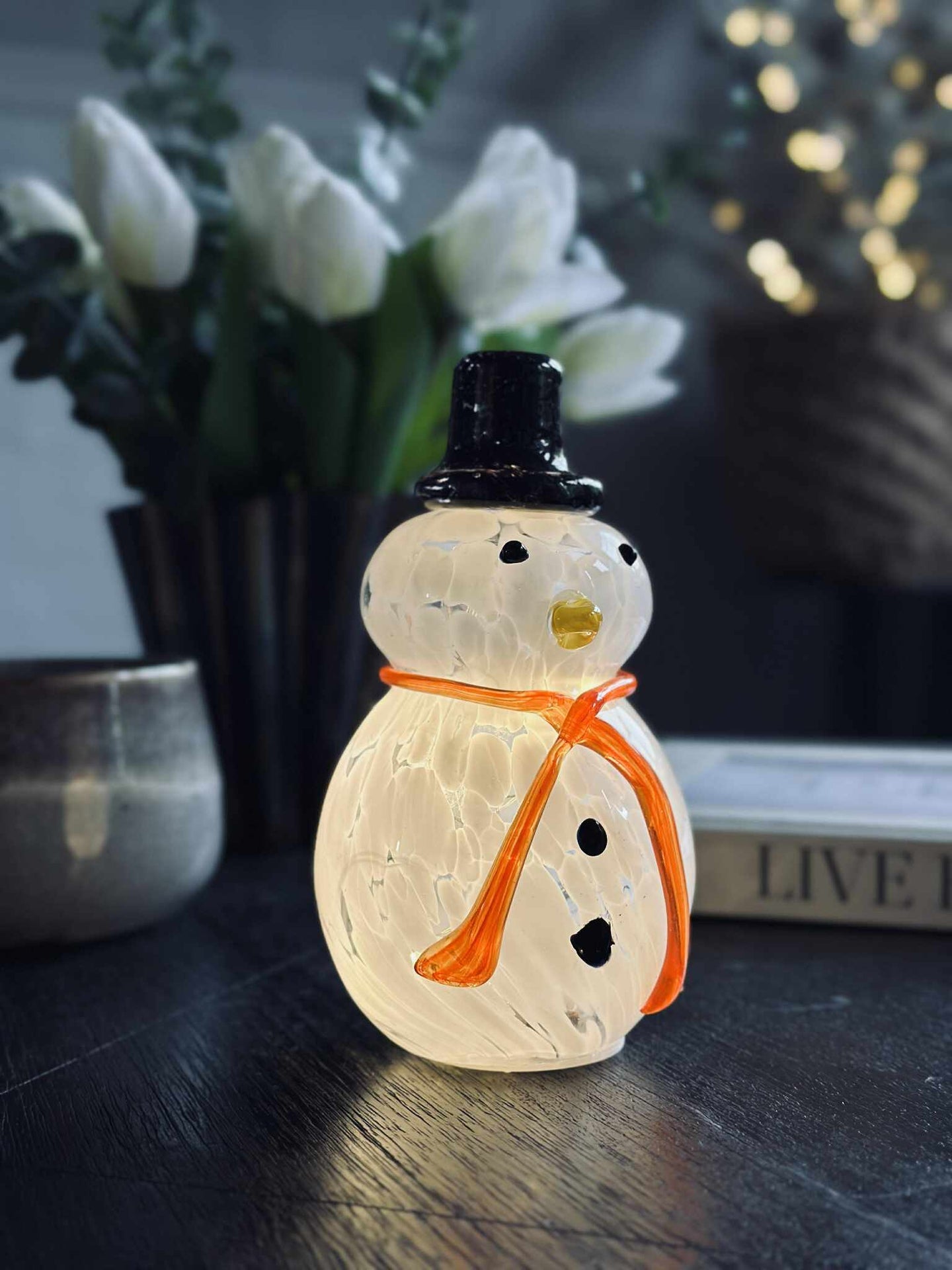 Schneemann mit LED-Licht