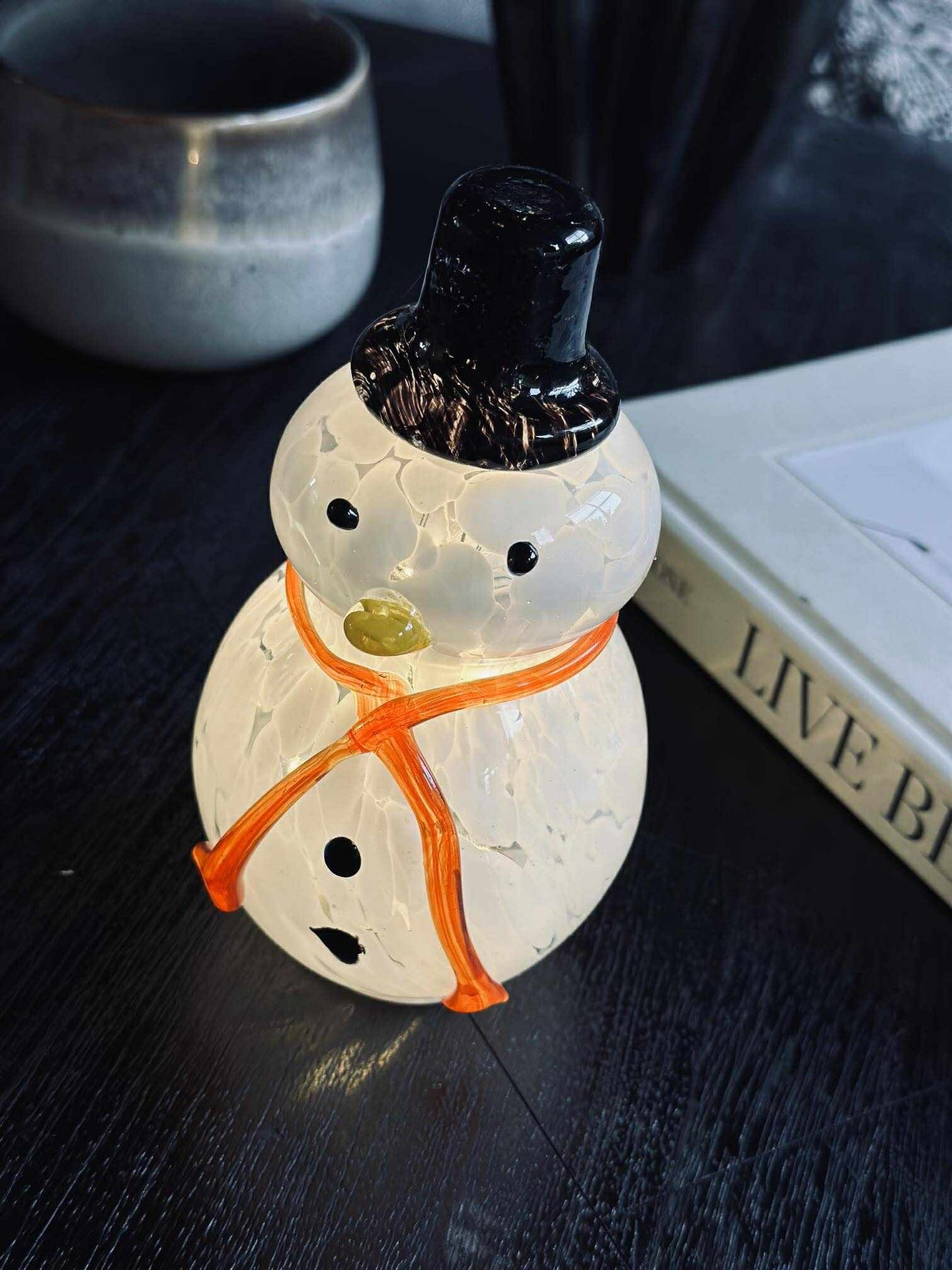 Schneemann mit LED-Licht