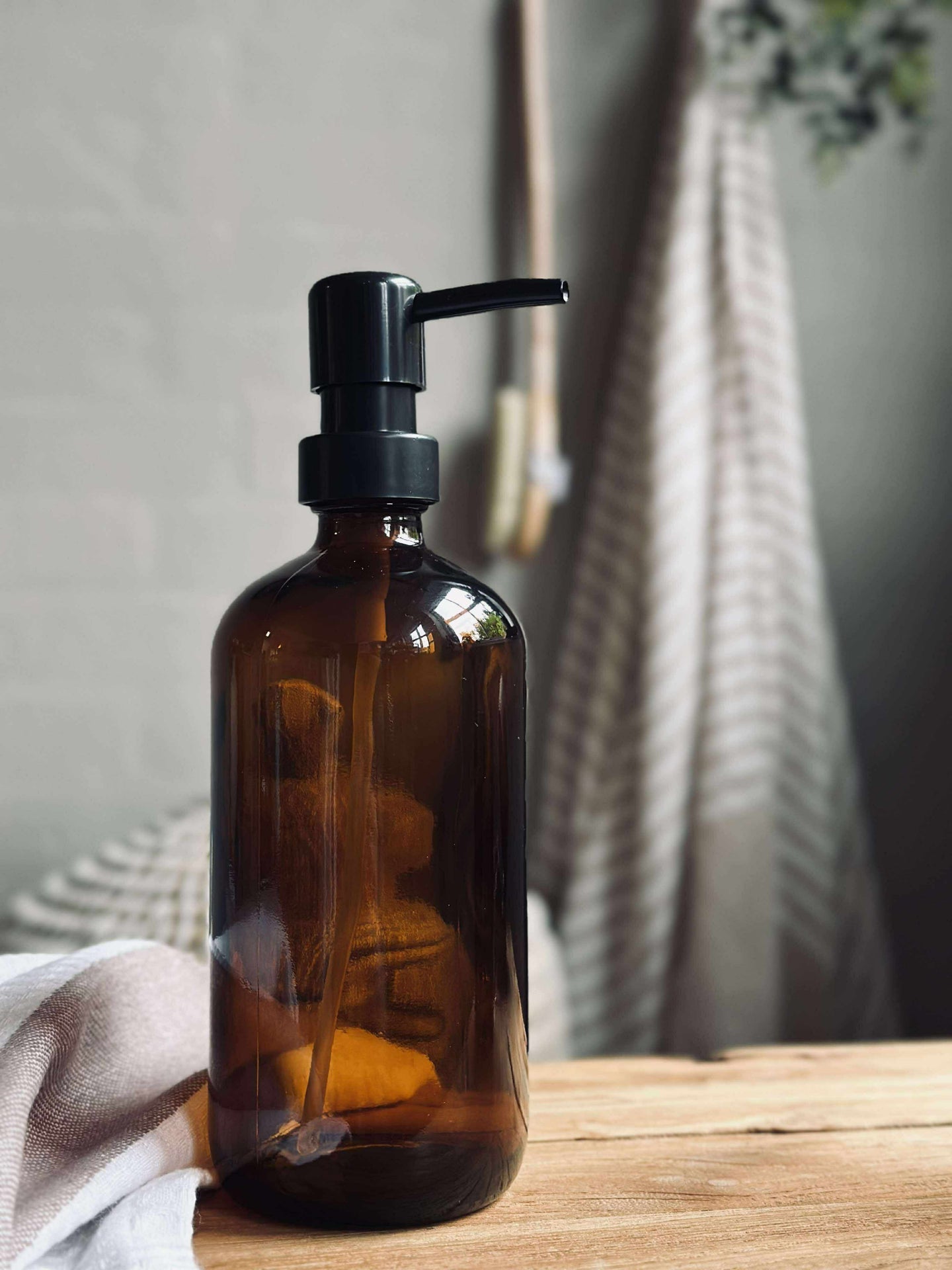 Spender med Pumpe - Braunglas