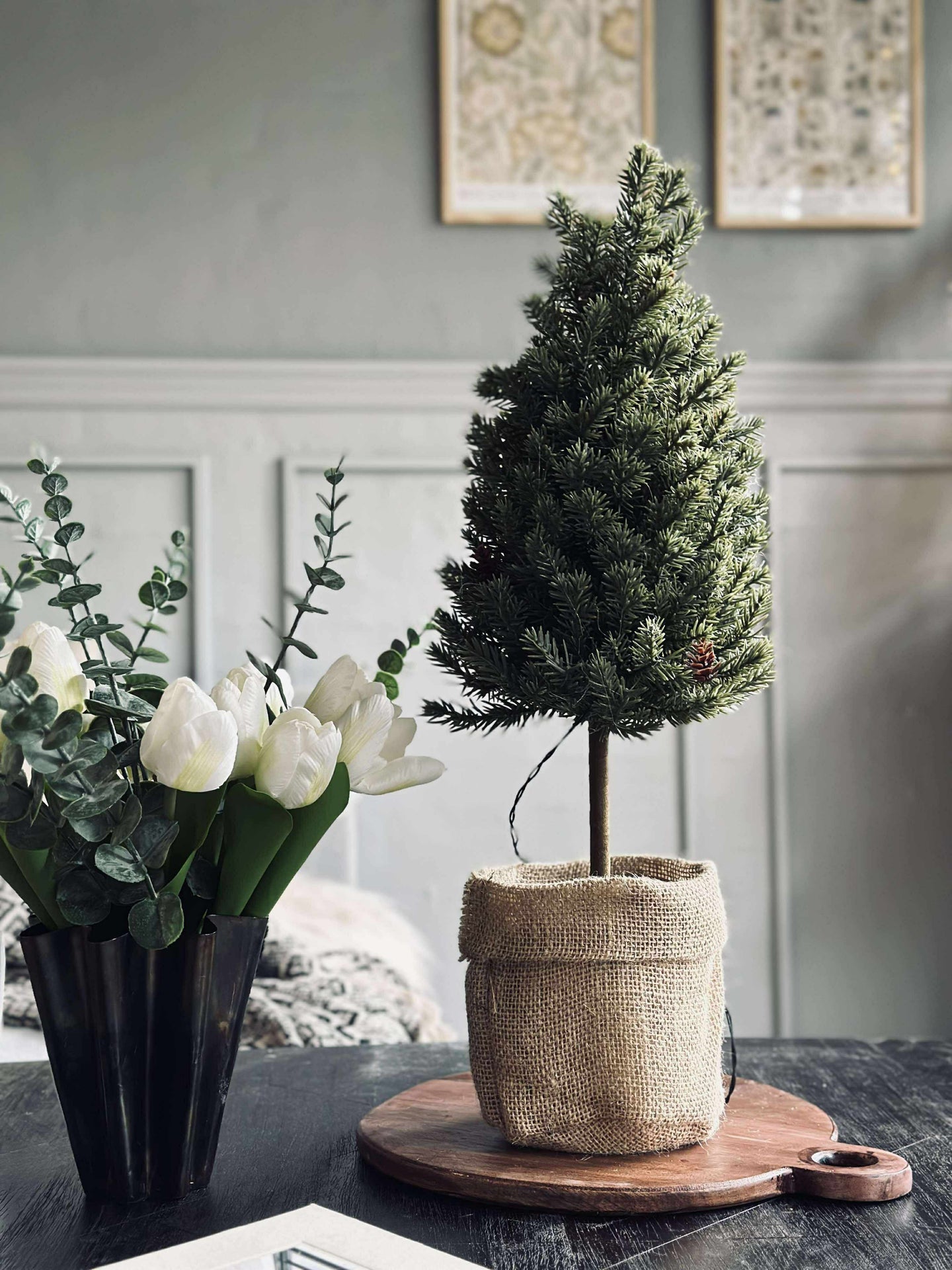 Weihnachtsbaum mit Lichterkette - 50 cm.