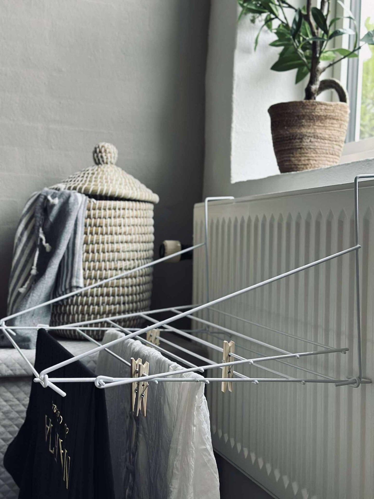 Wäscheständer mit Haken