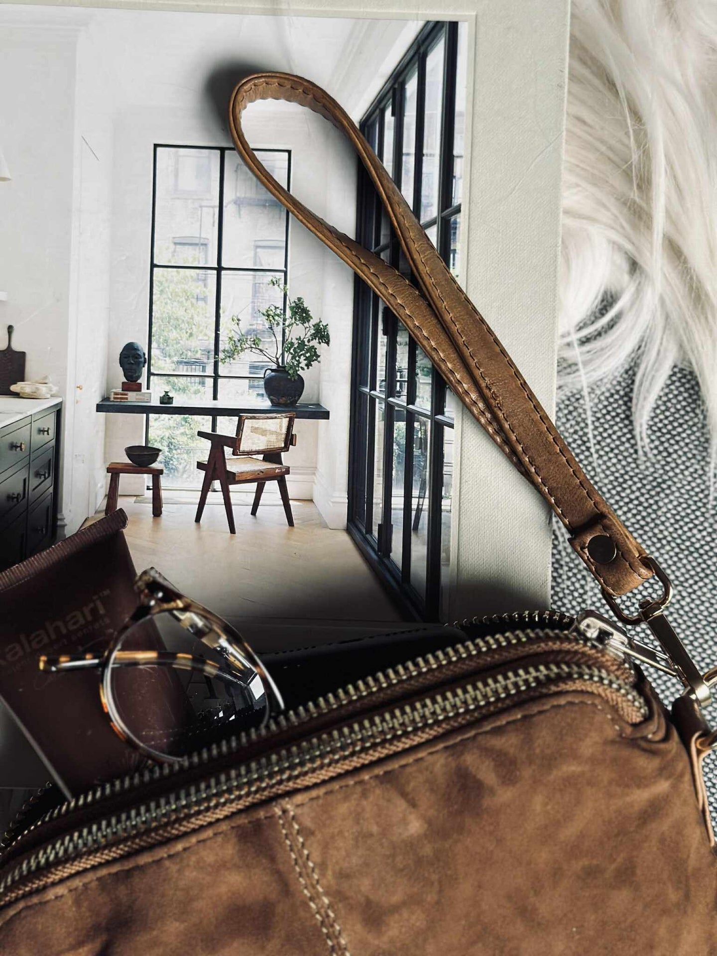 Crossbody-Clutch ALICE - Veloursleder caramel