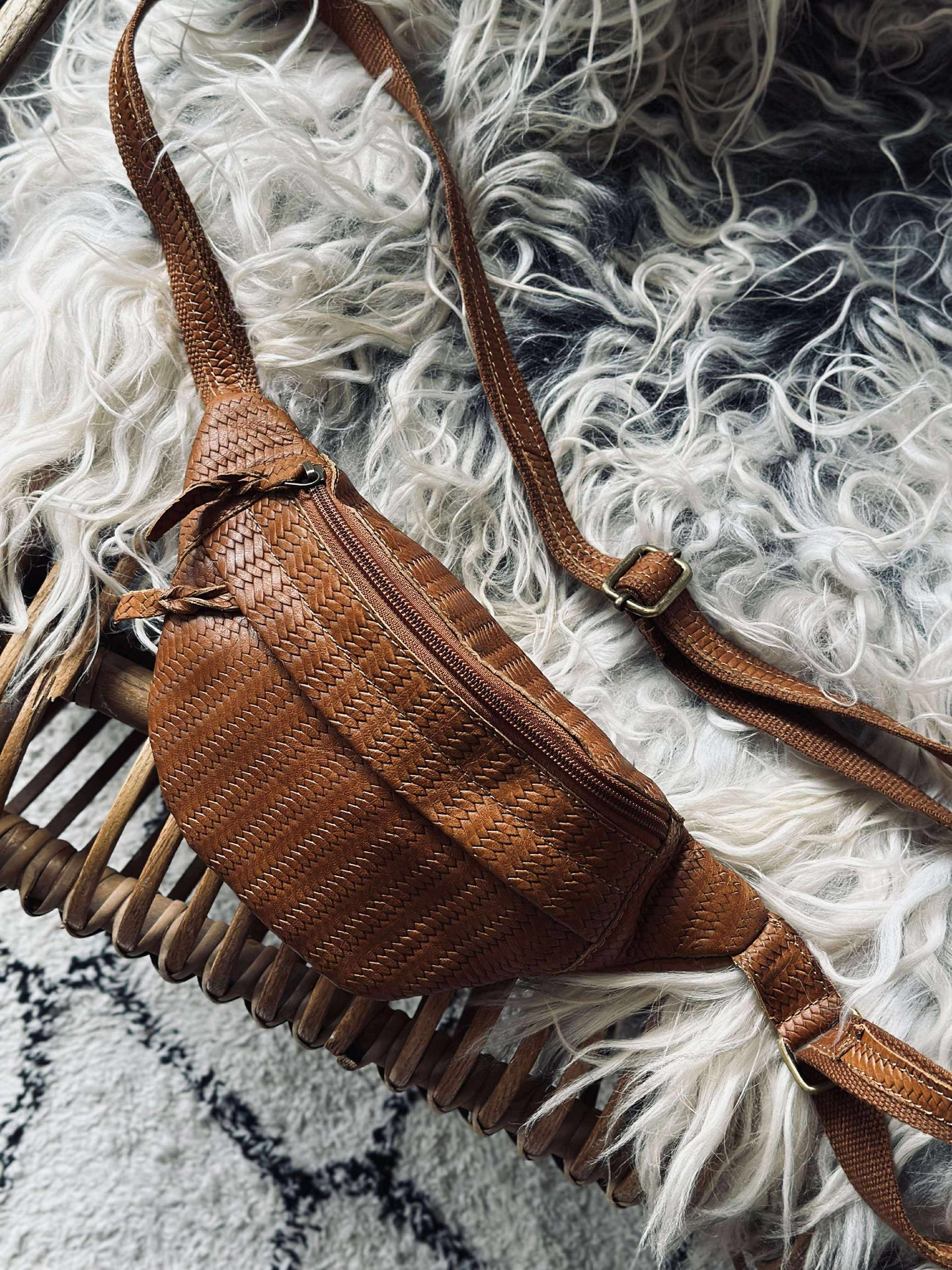 Bumbag Tasha - Cognac geflochten