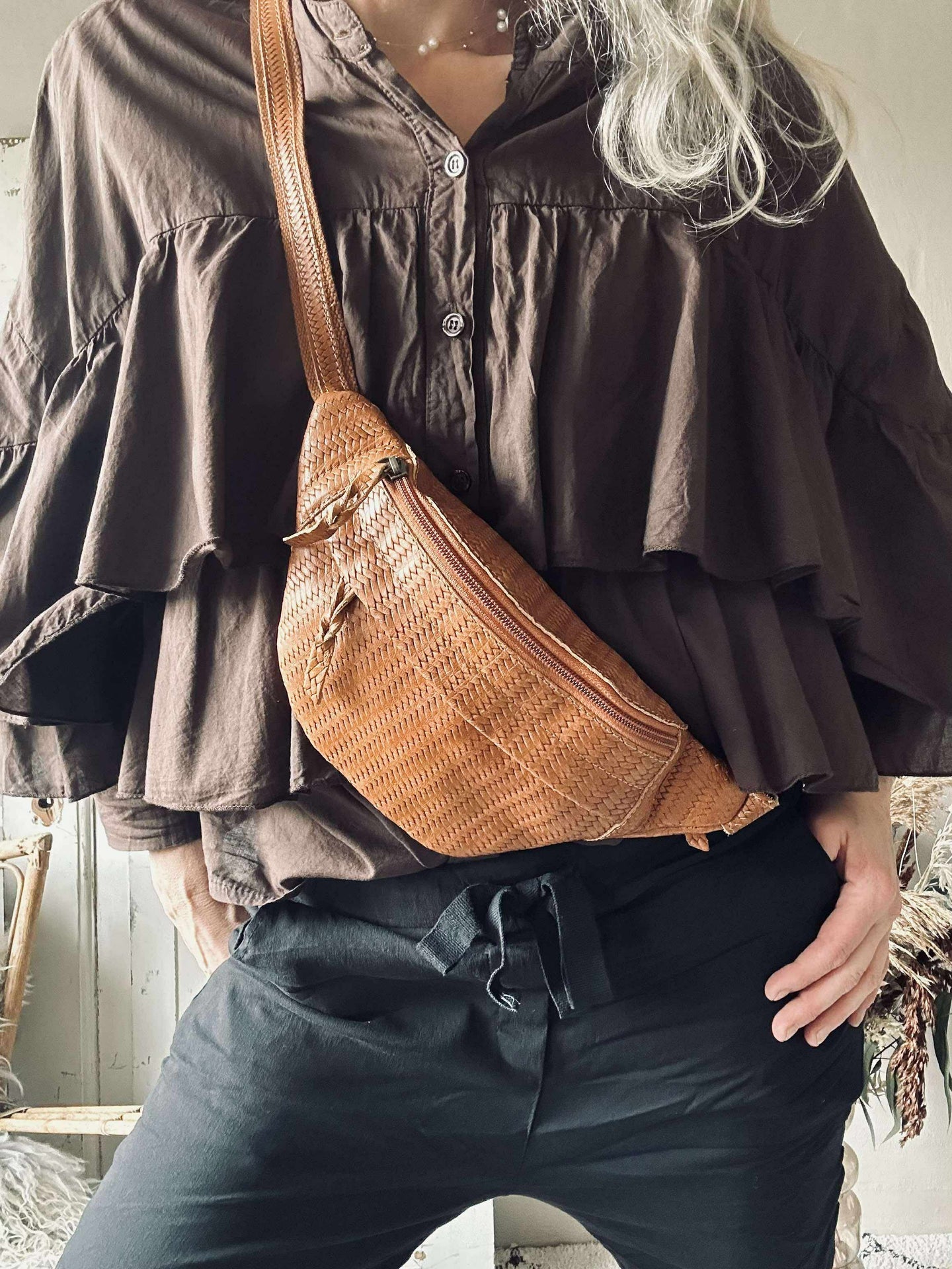 Bumbag Tasha - Cognac geflochten